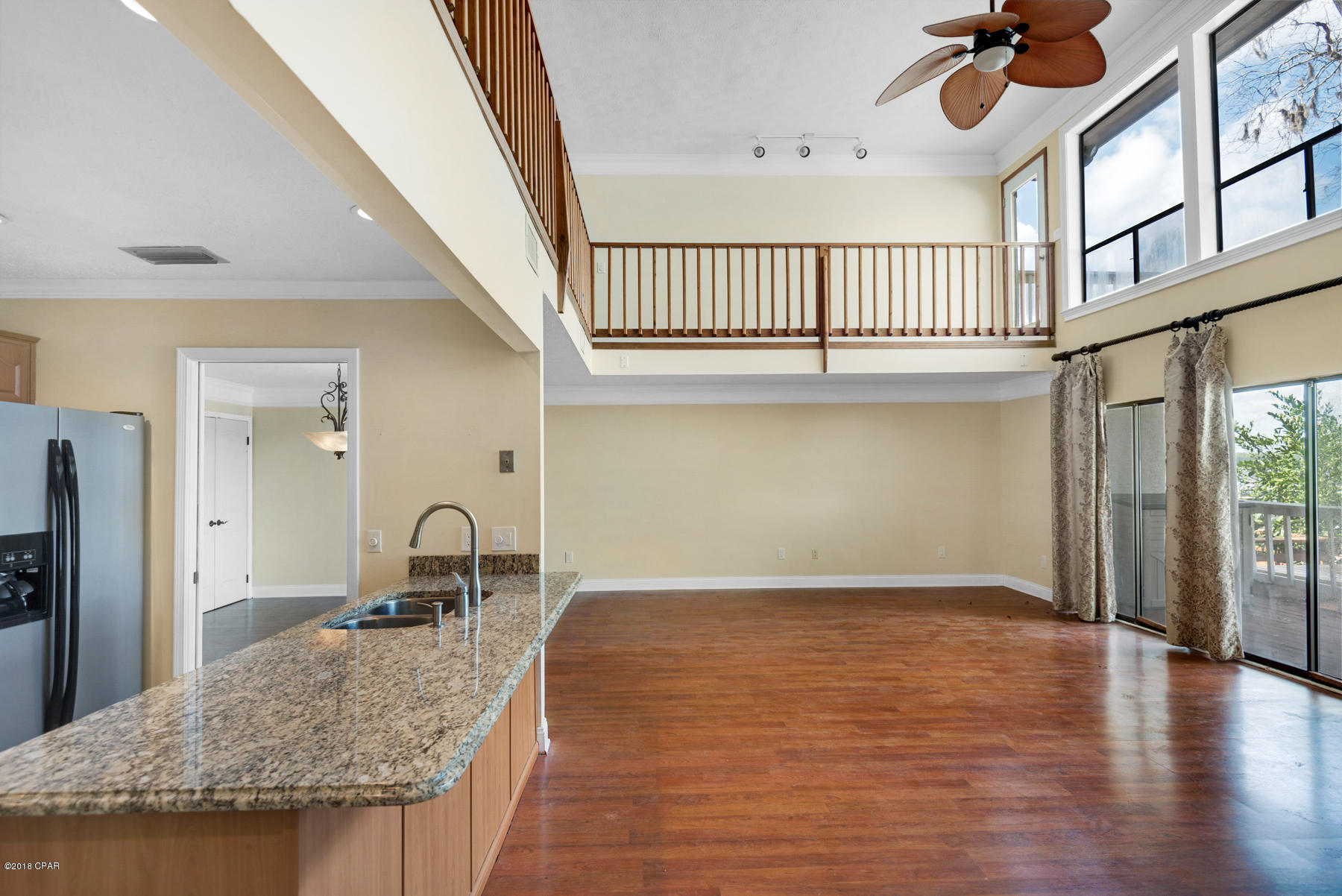 Tropical Bay - Residential