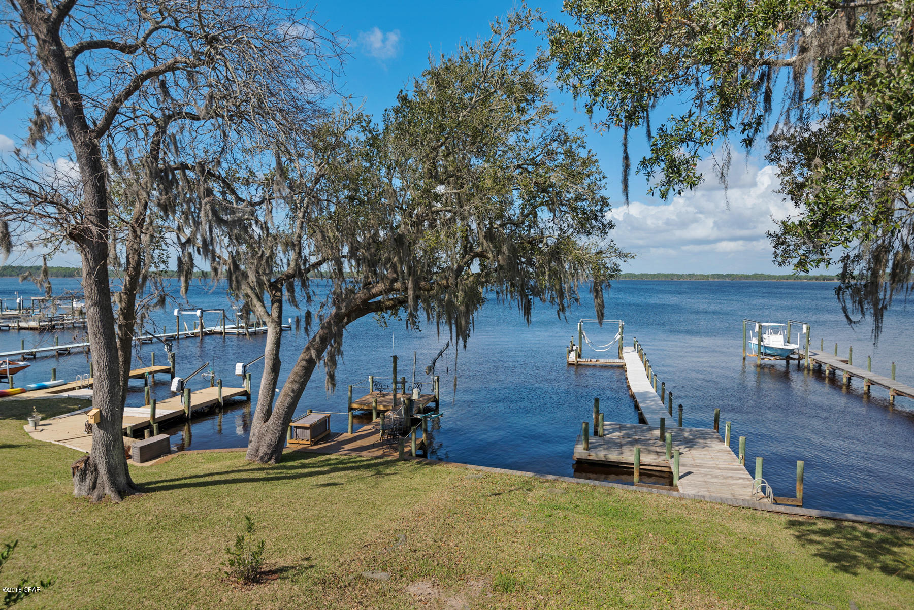 Tropical Bay - Residential