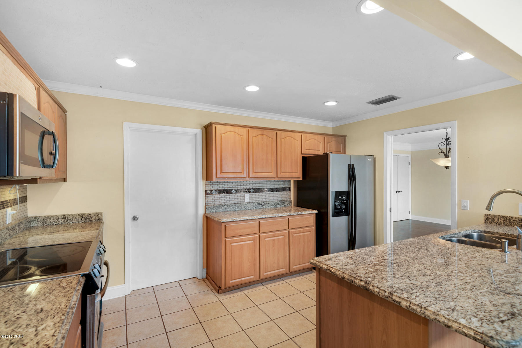 Tropical Bay - Residential