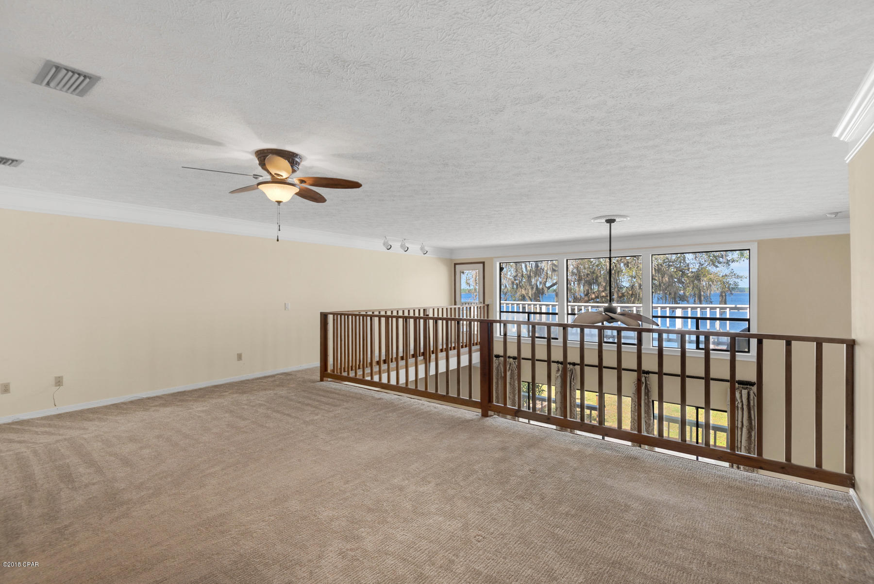 Tropical Bay - Residential