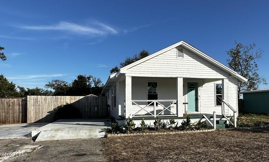 Investors this is it! This absolutely adorable 1942 cottage home is now available for renovation! It is down to the studs and ready to be made whole. This is currently used as a 2/2 but a master bedroom could be made out of the den making it a 3/2. There is a public boat ramp located in this neighborhood and conveniently located in Pretty Bayou making it an ease to go to the beach or town. This home has so much potential! Please call to see it today! All information is deemed accurate, please verify if important.