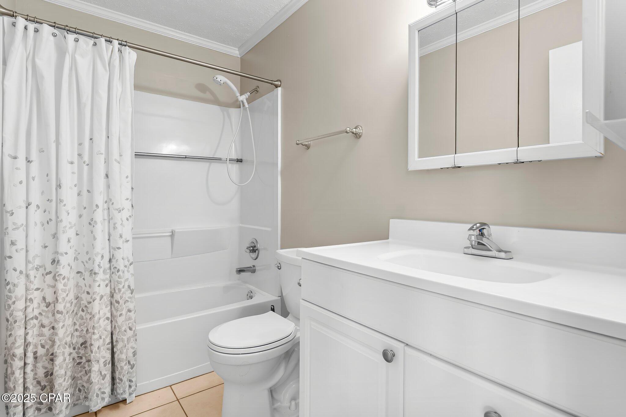 Saint Andrews Harbour Condo - Residential