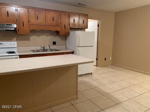 [No Recorded Subdiv] - Residential Lease