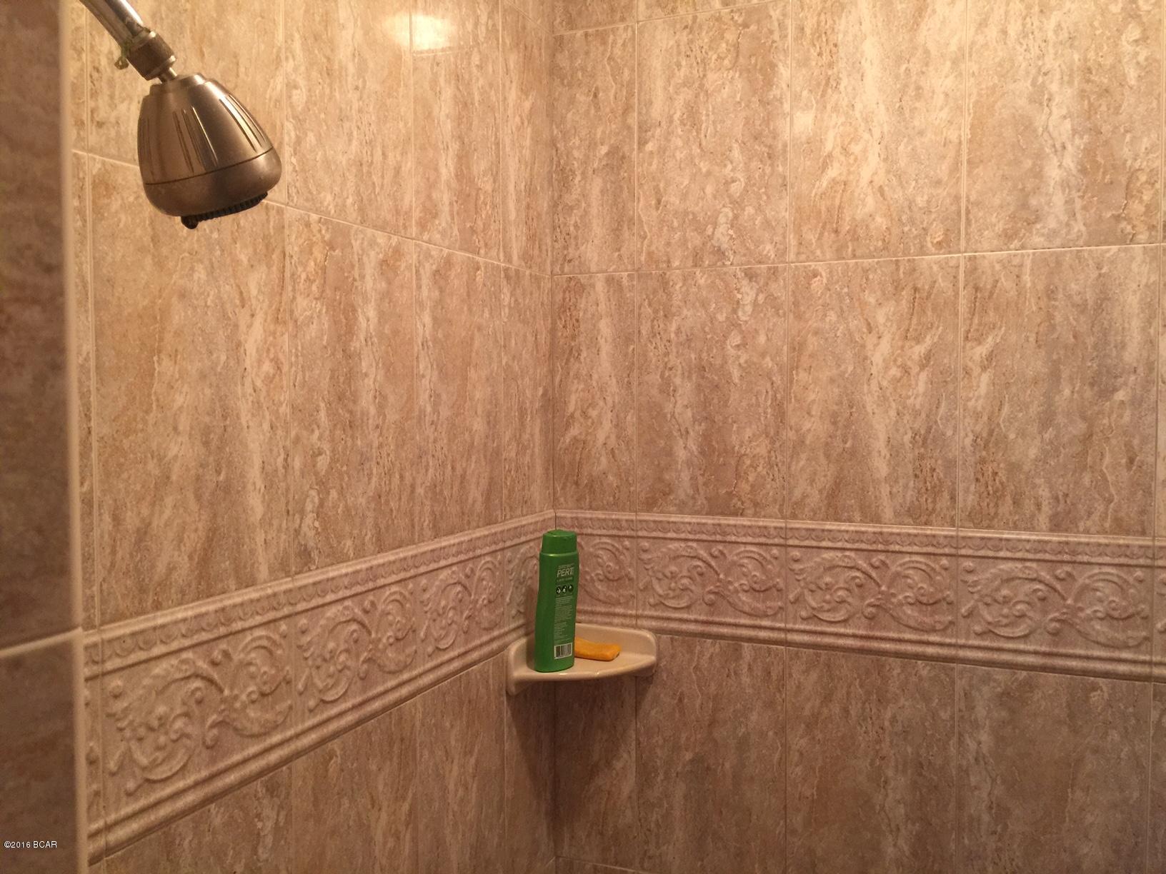 Leisure Lakes - Residential