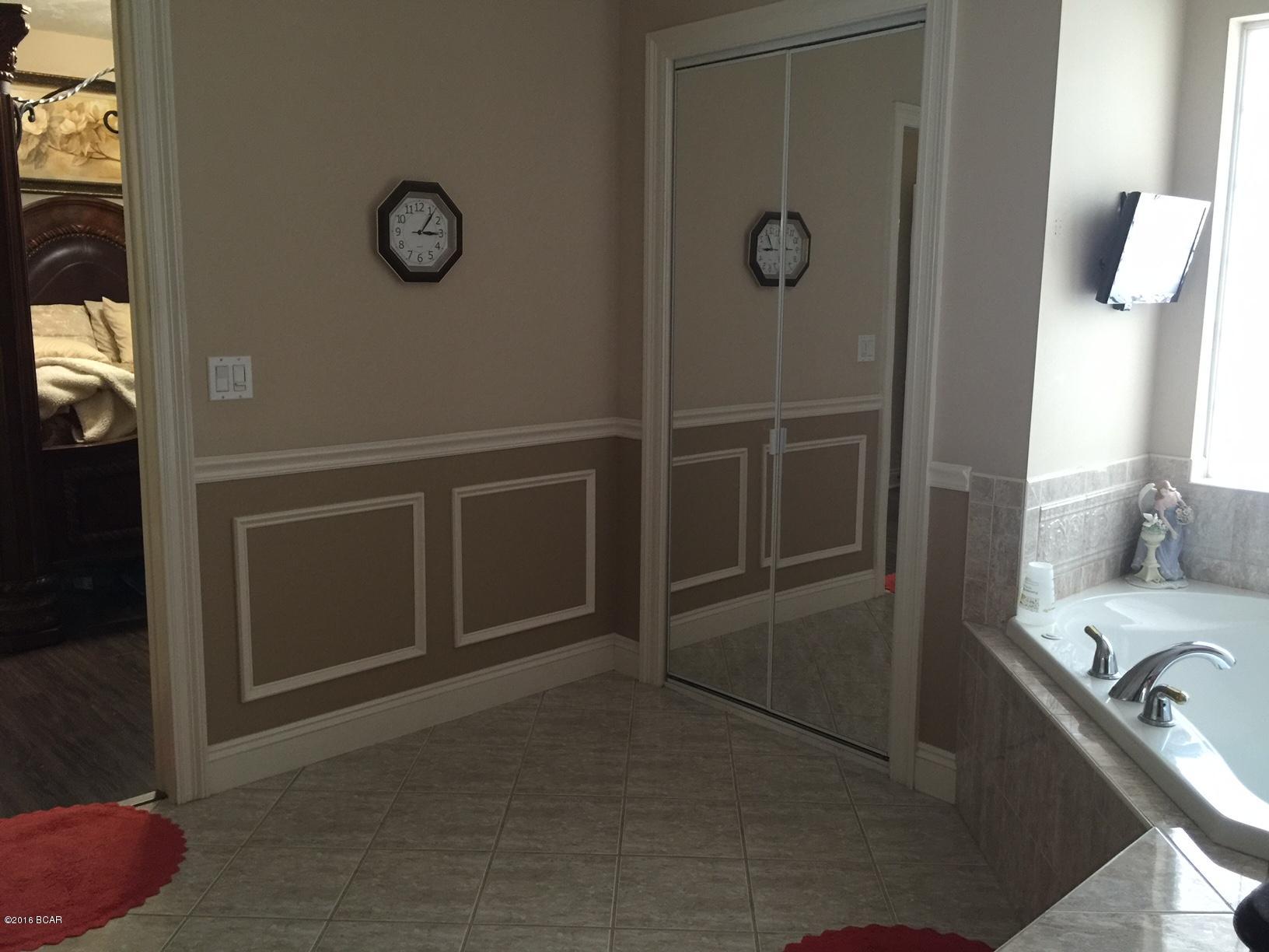 Leisure Lakes - Residential