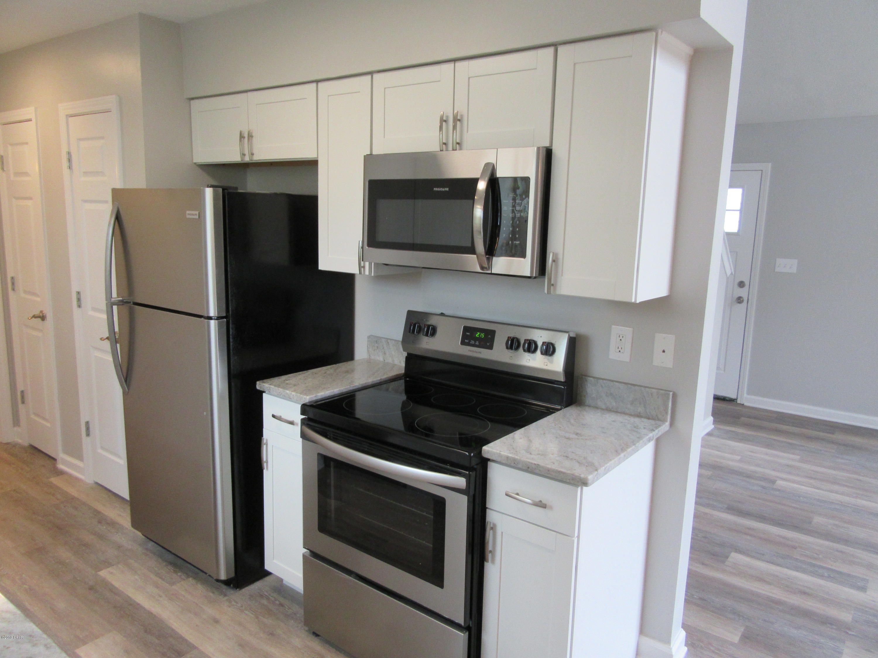 [No Recorded Subdiv] - Residential Lease