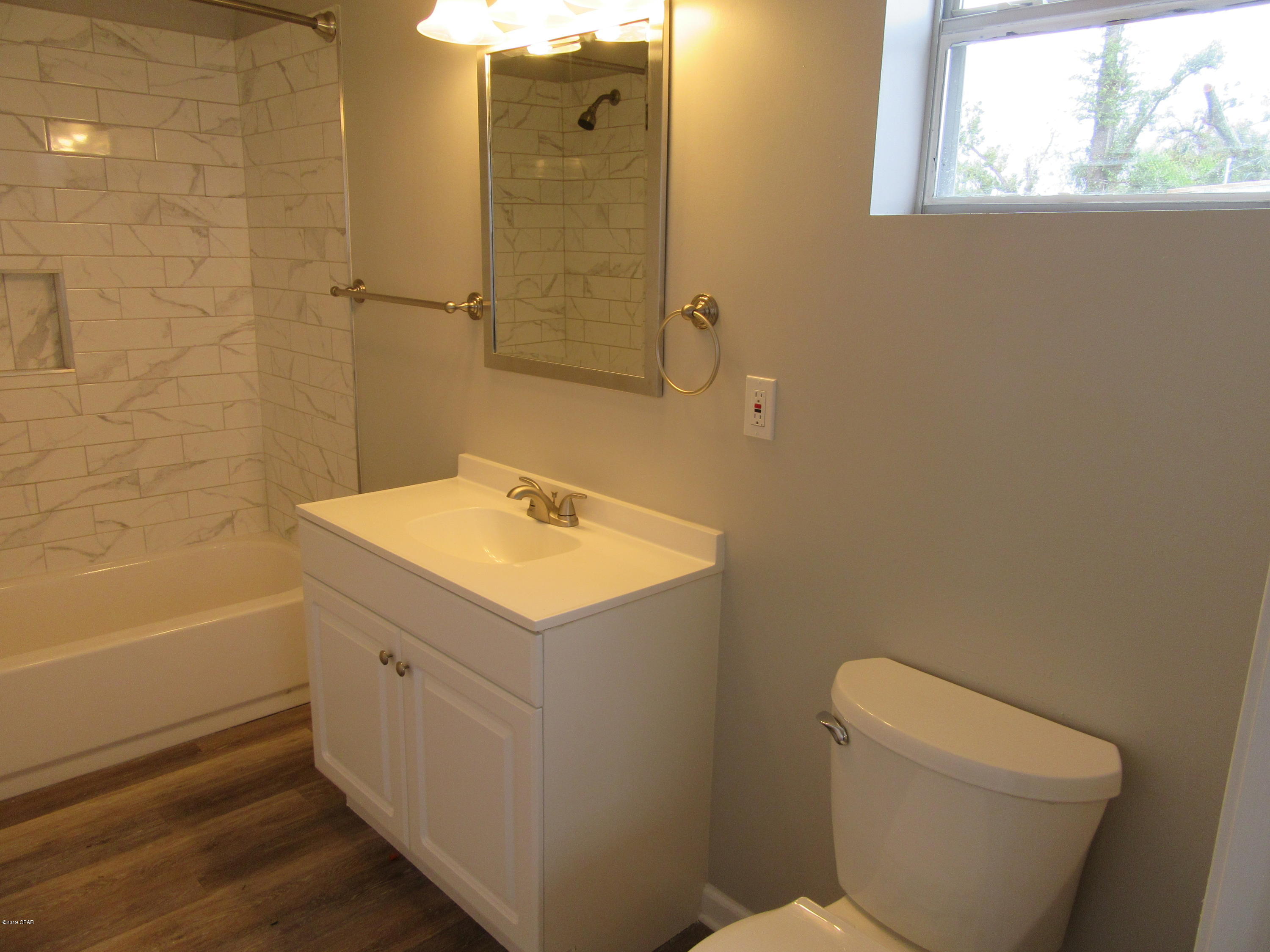 [No Recorded Subdiv] - Residential Lease