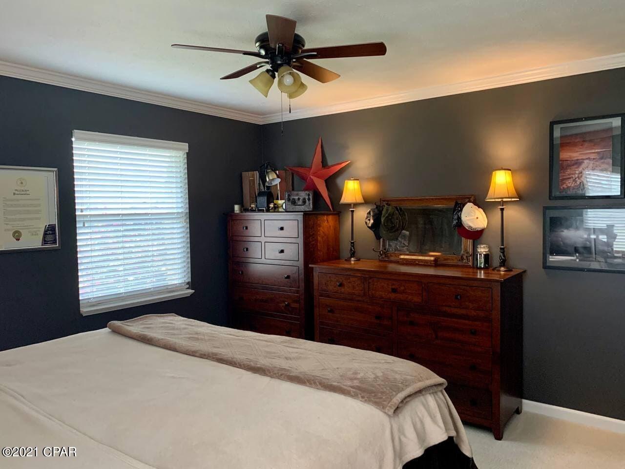 Imperial Oaks - Residential