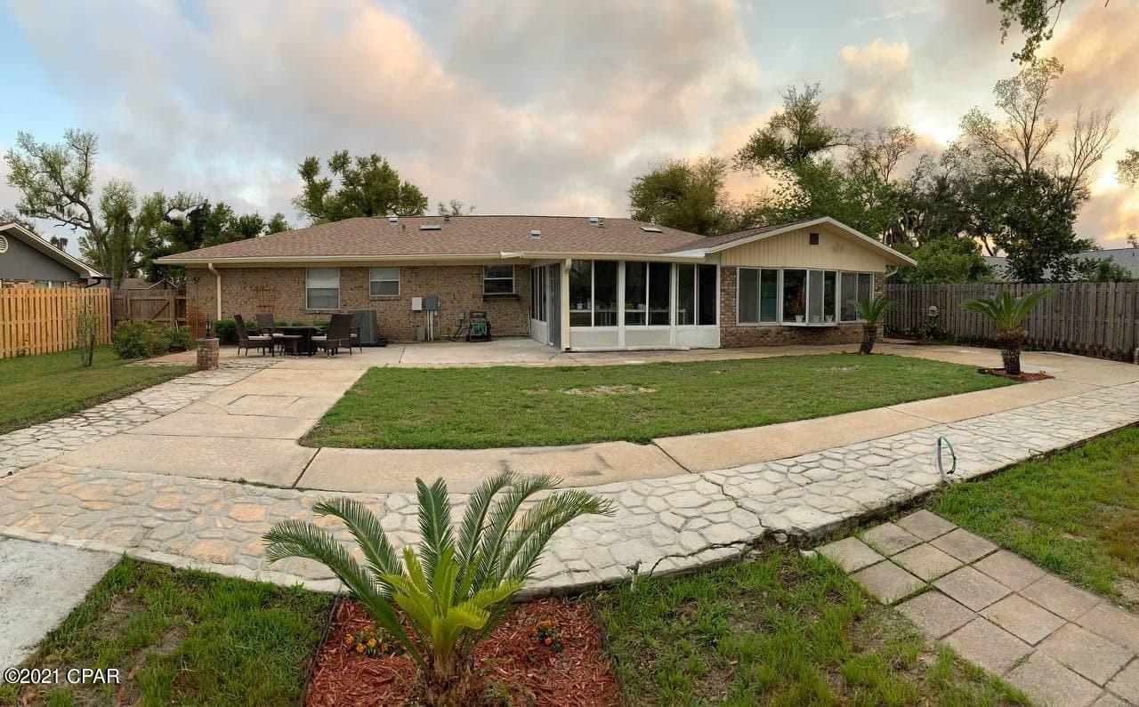 Imperial Oaks - Residential
