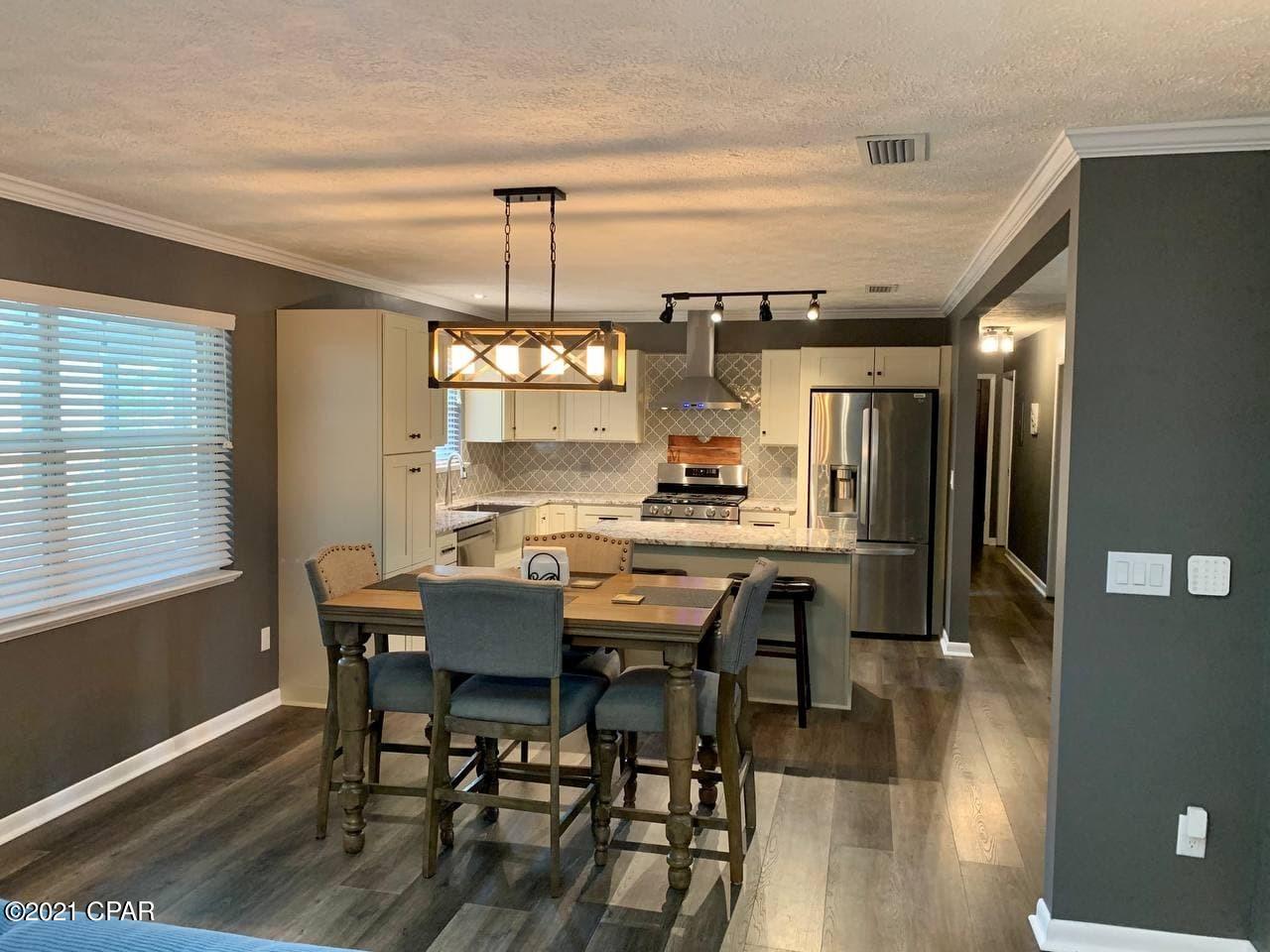 Imperial Oaks - Residential