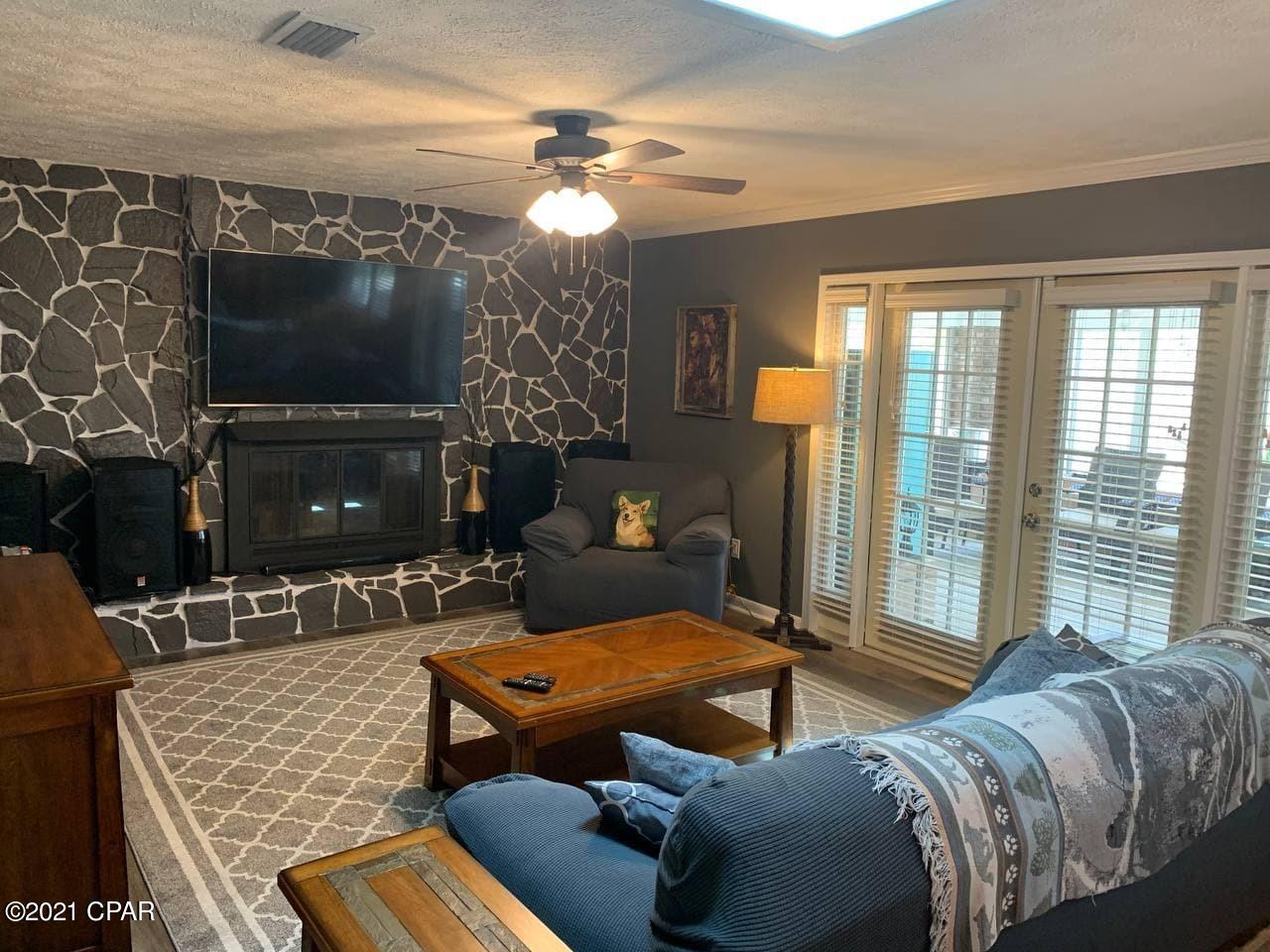 Imperial Oaks - Residential