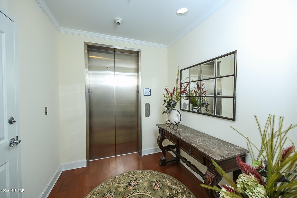 One Water Place At Kelly Plantation - Residential