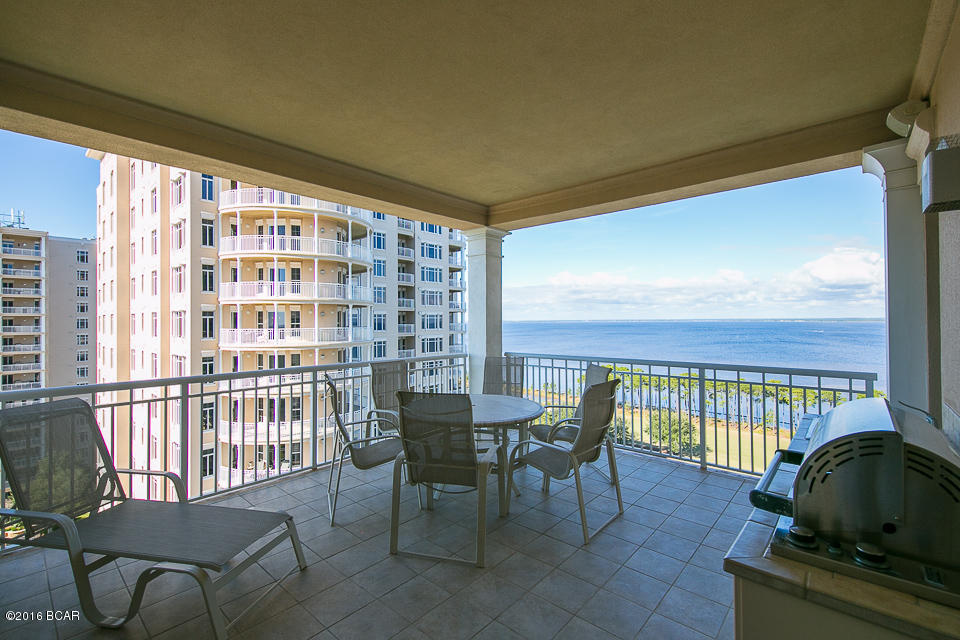 One Water Place At Kelly Plantation - Residential