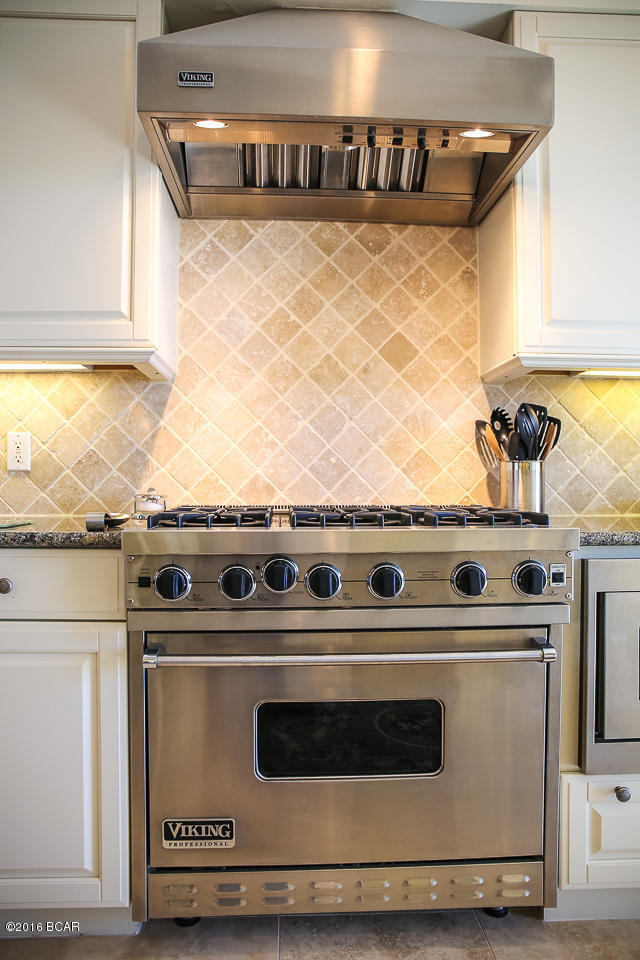 One Water Place At Kelly Plantation - Residential