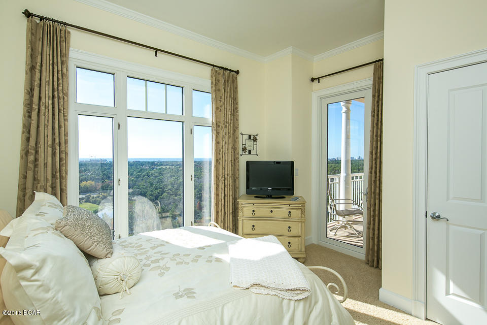 One Water Place At Kelly Plantation - Residential