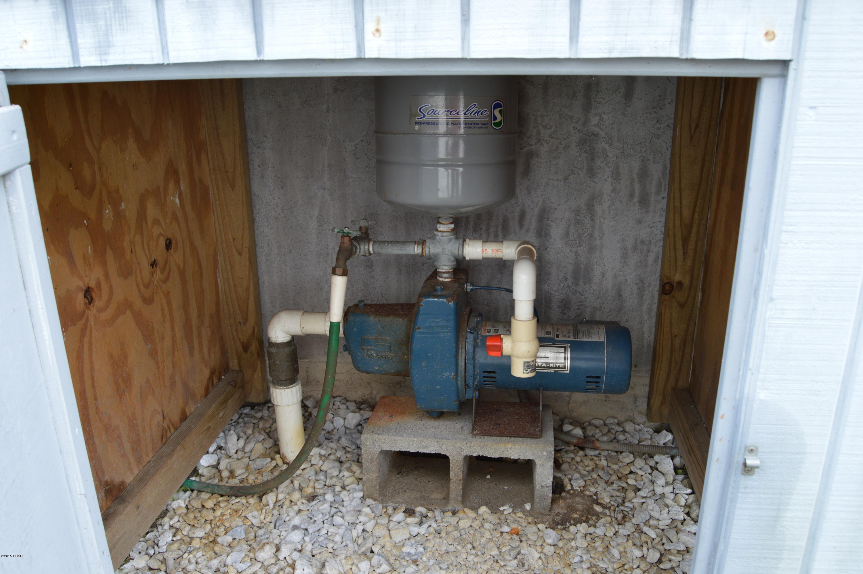 Hickory Manor - Residential