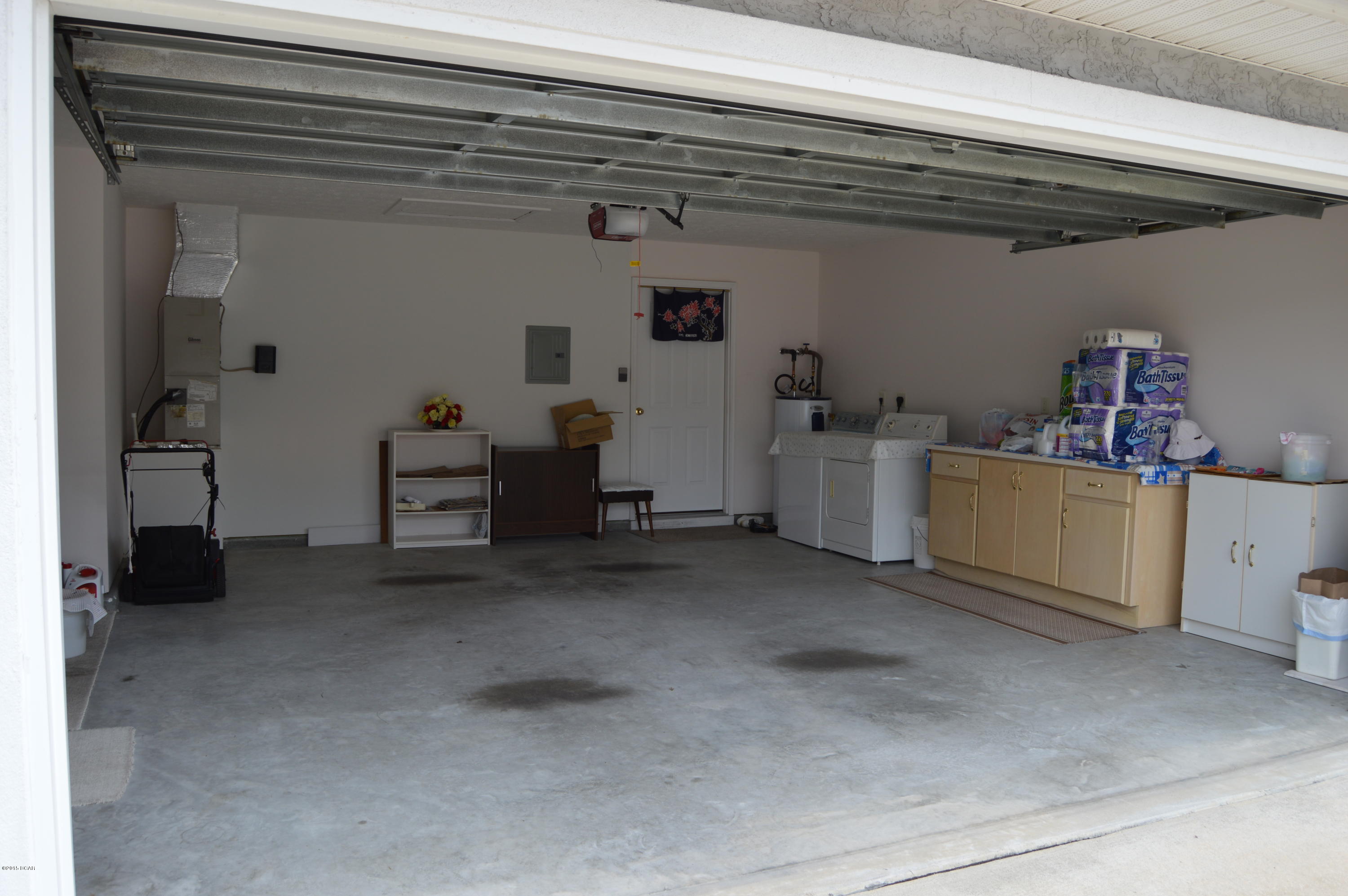 Hickory Manor - Residential