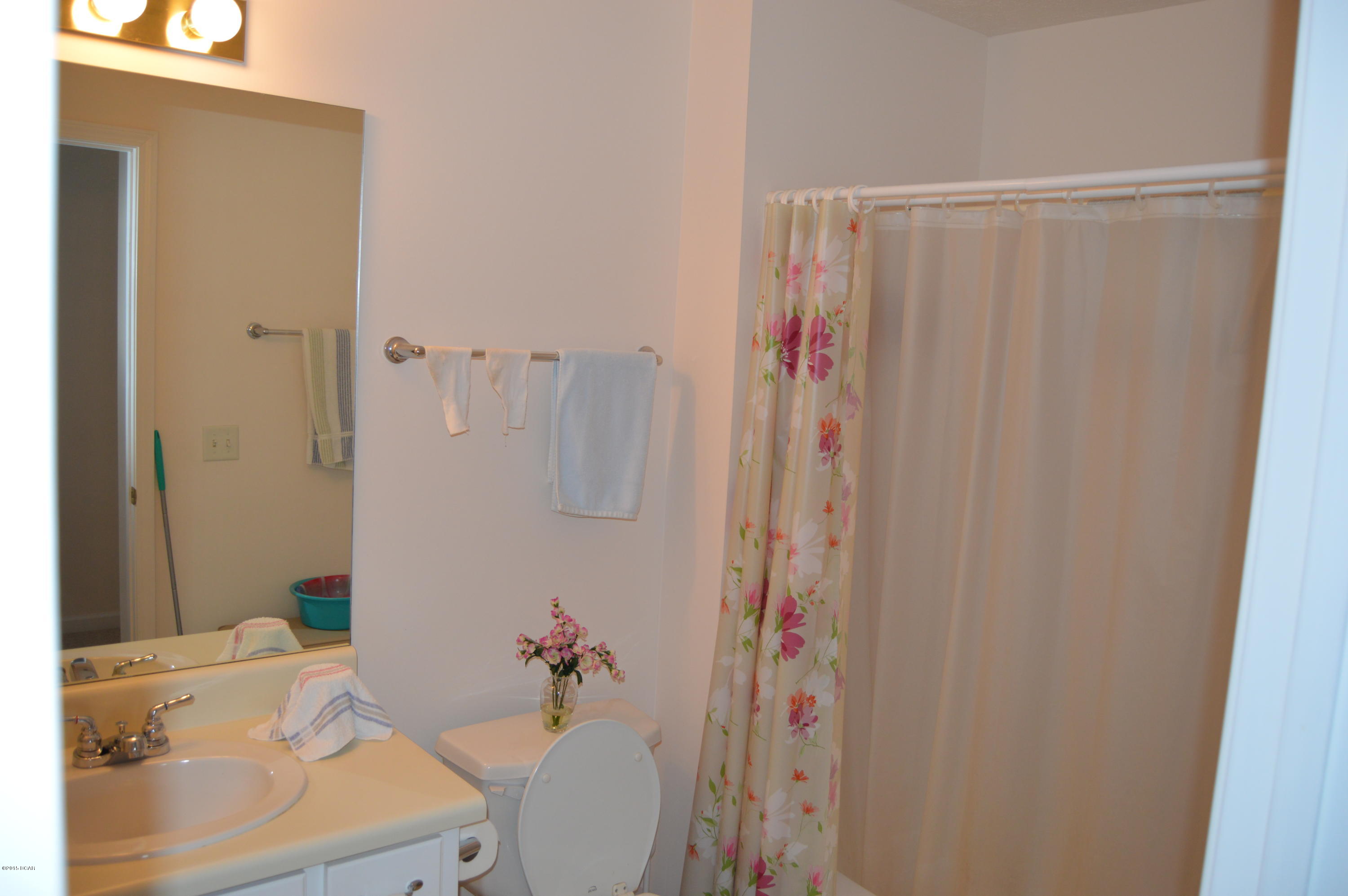 Hickory Manor - Residential