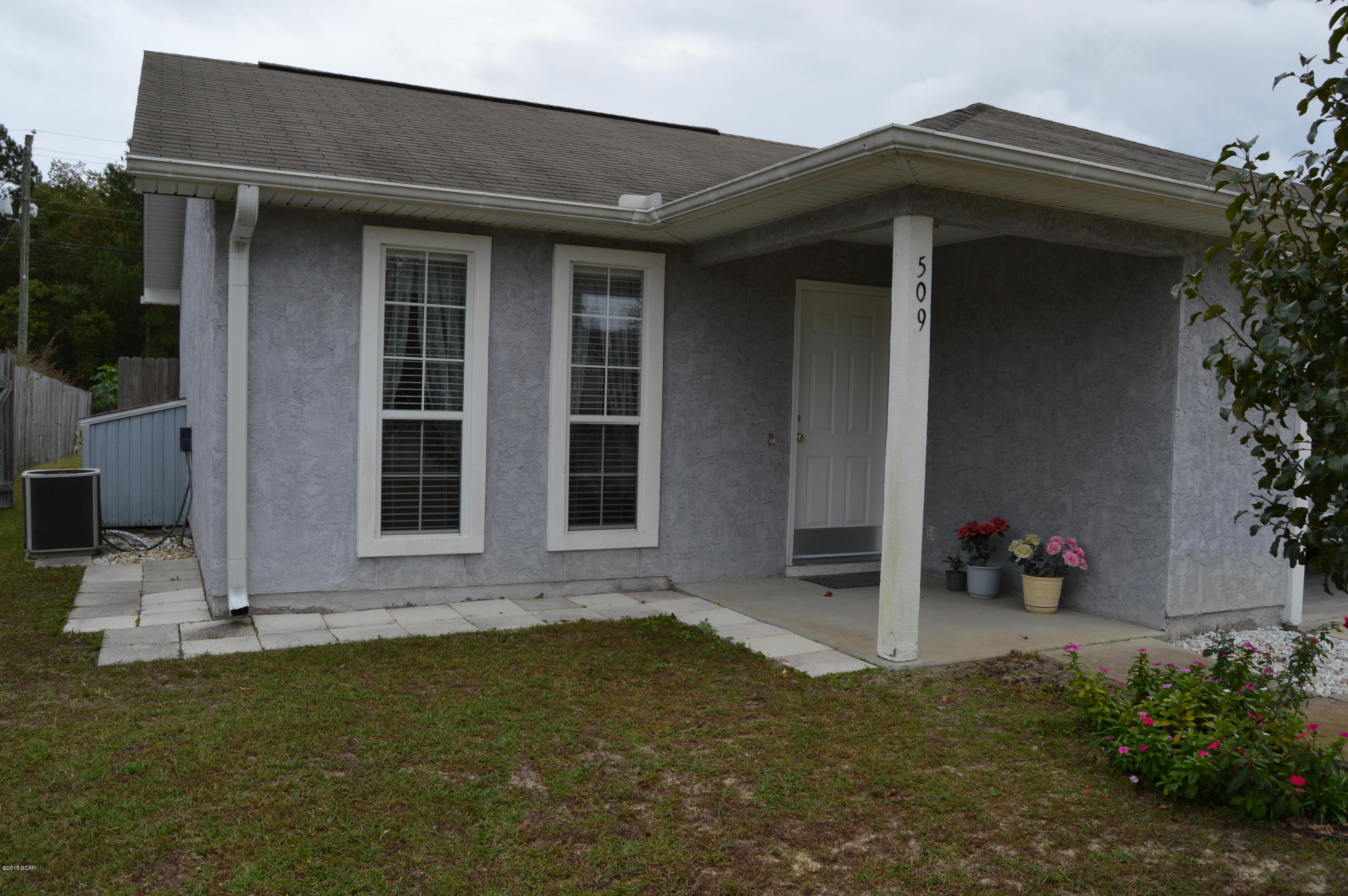 Hickory Manor - Residential