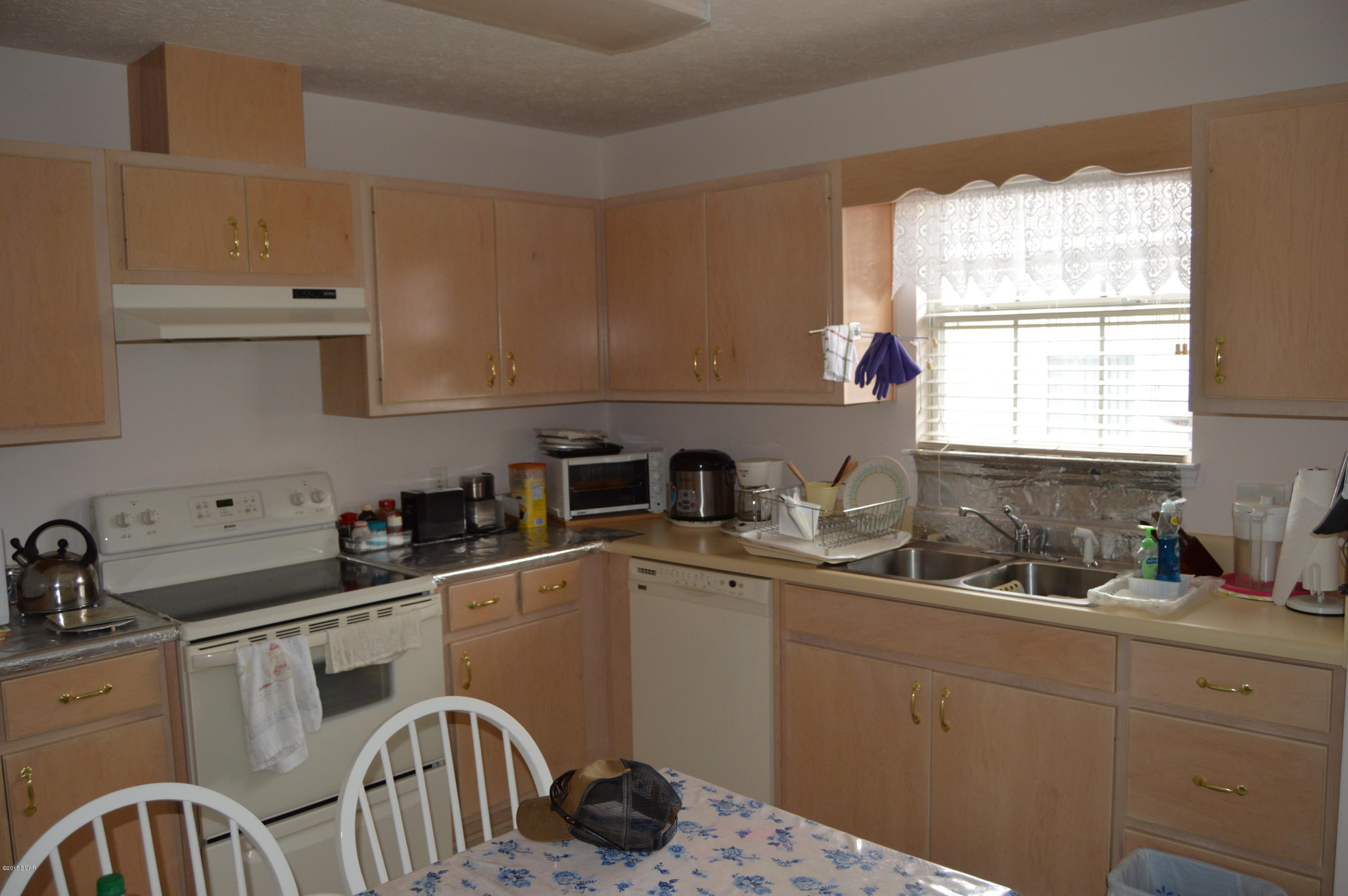 Hickory Manor - Residential