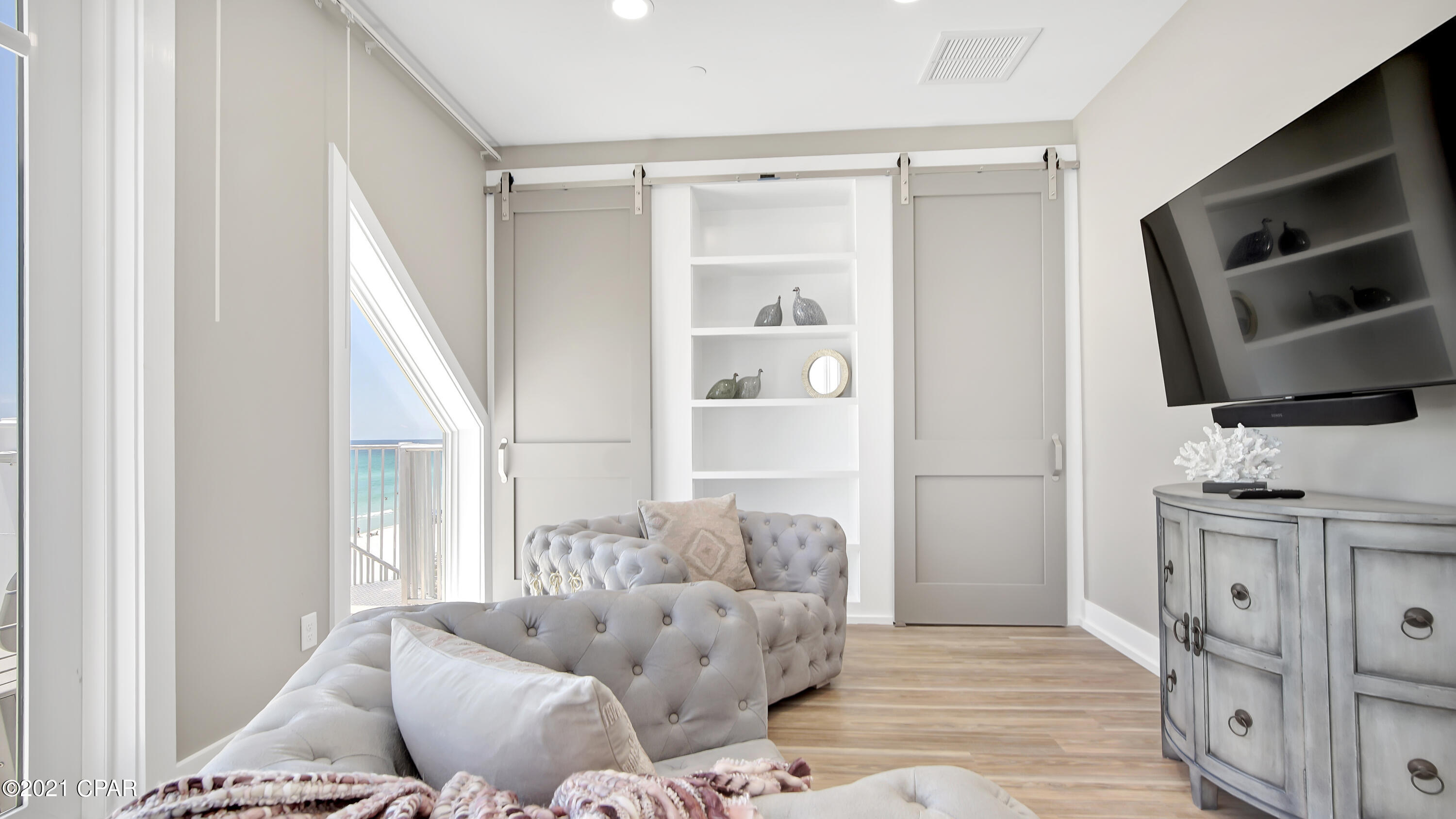 Bel Air - Residential