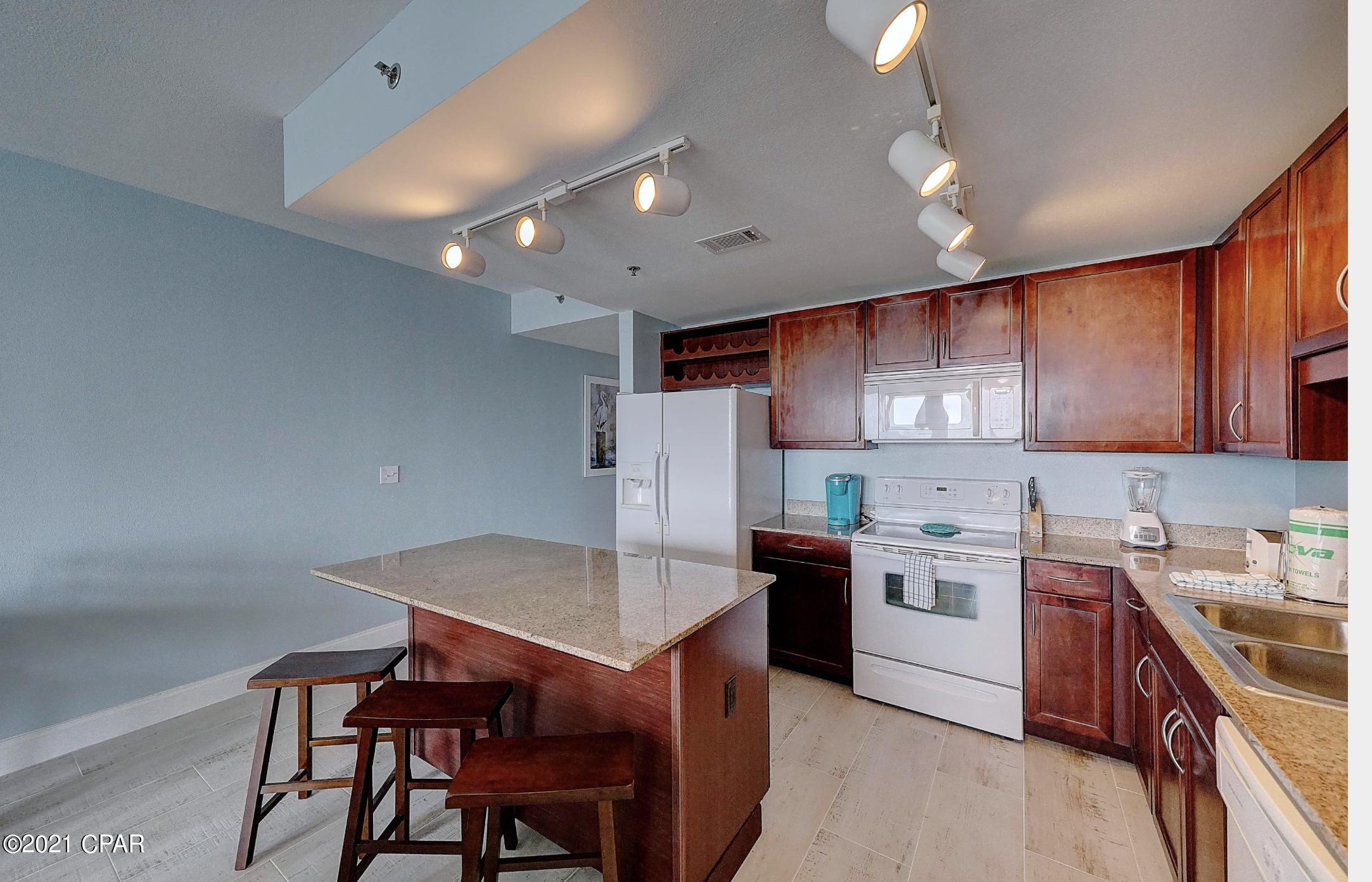 Laketown Wharf - Residential