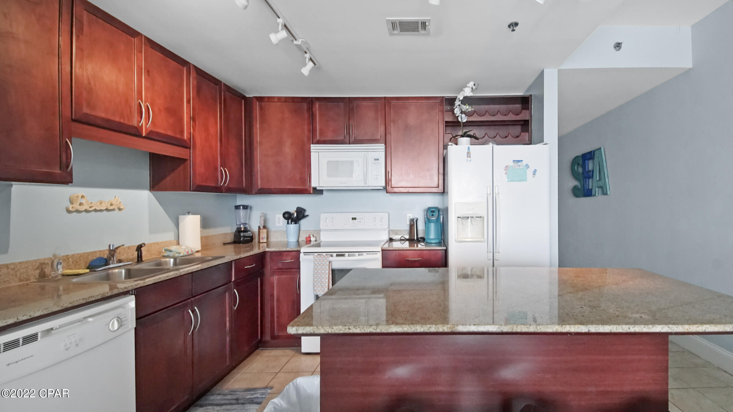 Laketown Wharf - Residential