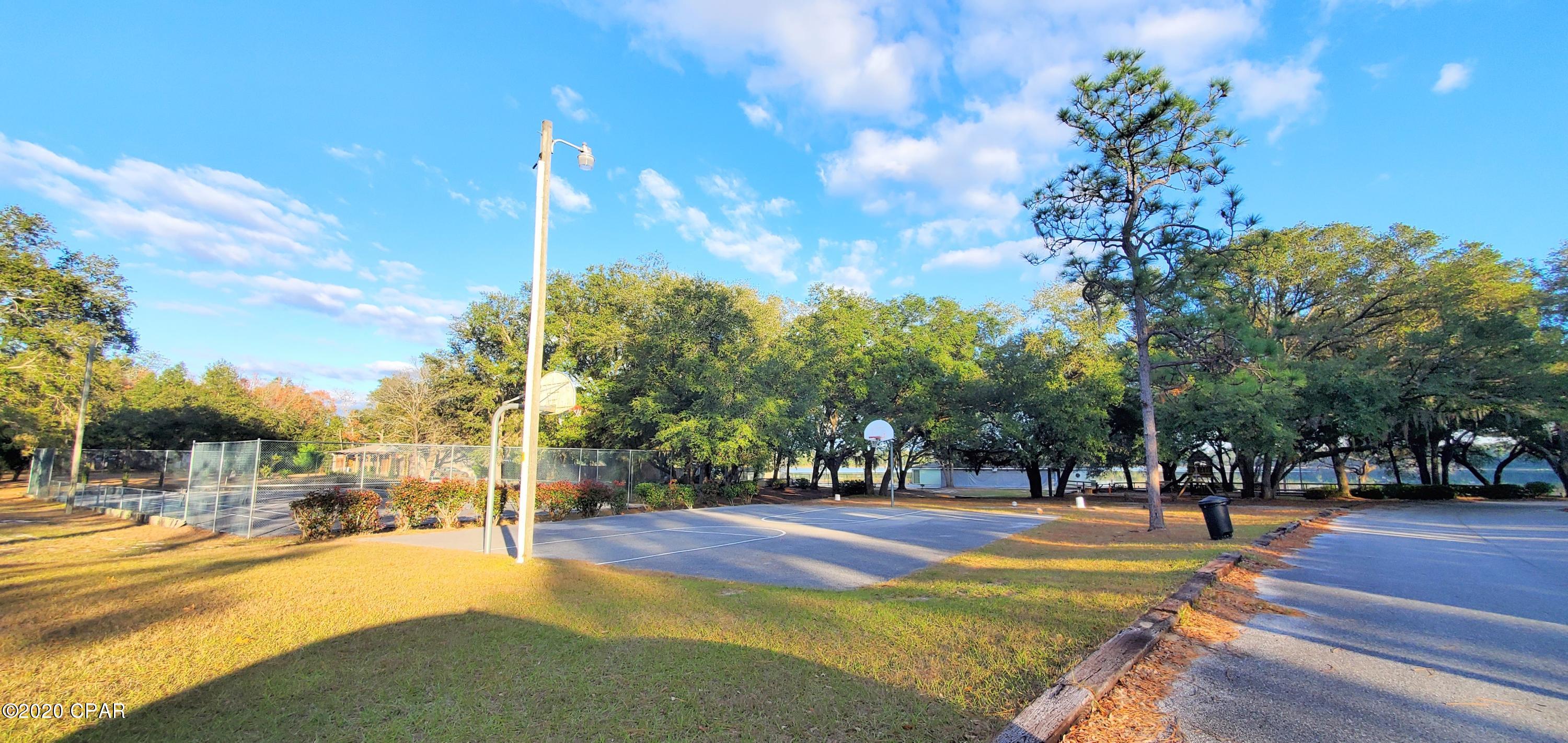 Leisure Lakes 1st Add - Residential