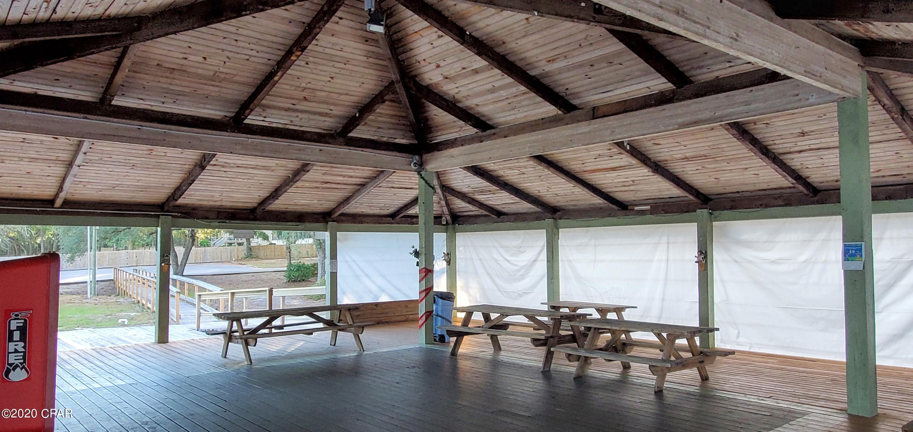 Leisure Lakes 1st Add - Residential