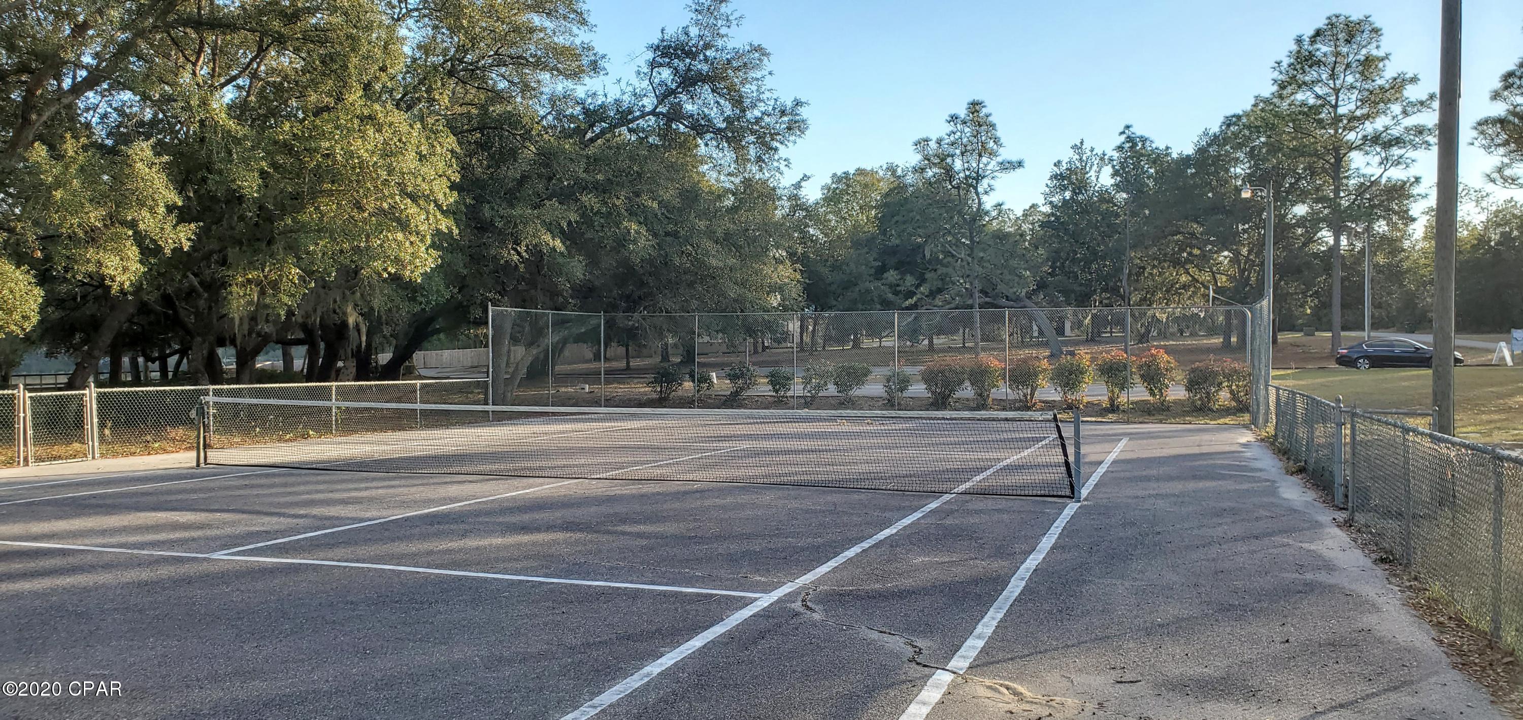 Leisure Lakes 1st Add - Residential