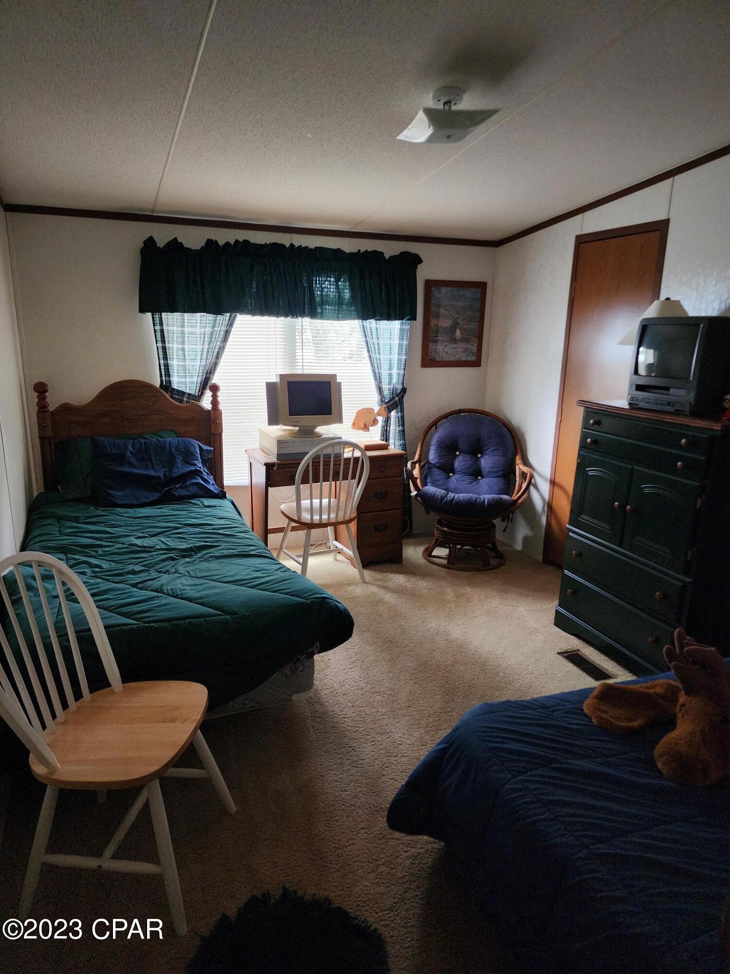 River Lake - Residential