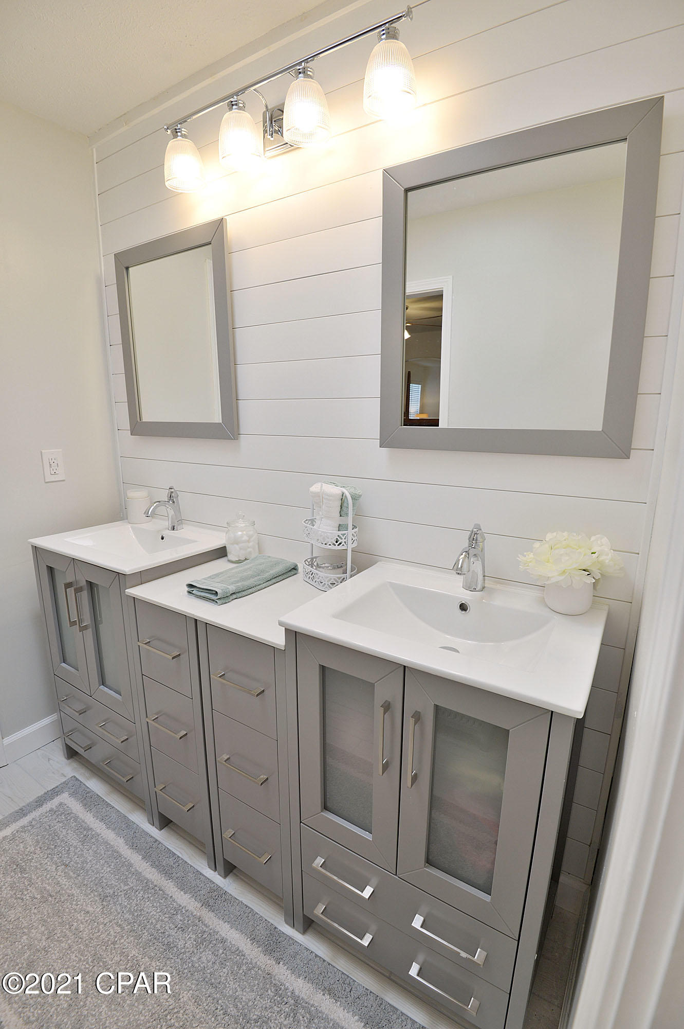 Kings Point Harbour Unit 2 - Residential