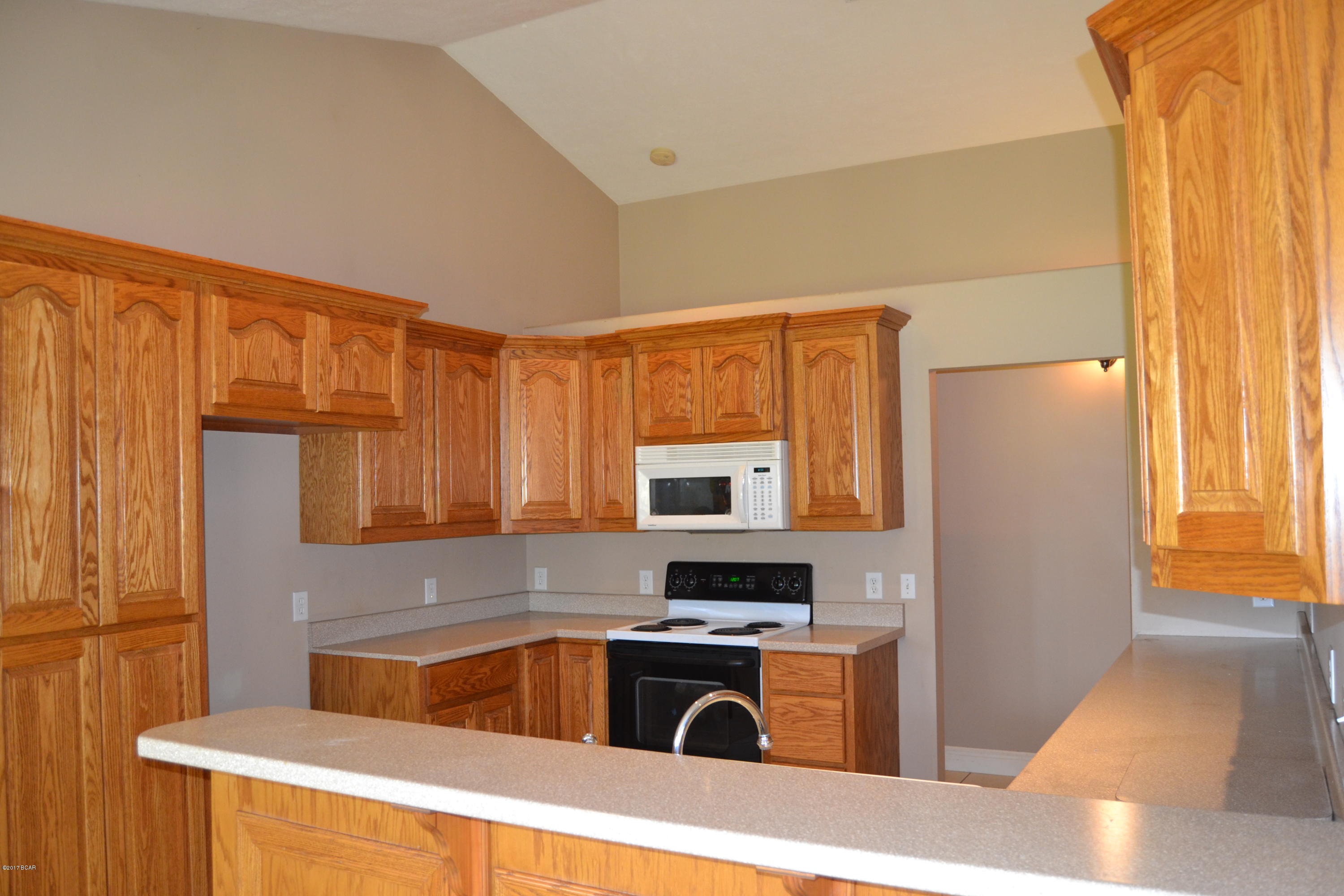 Lakewood Manor U-3 - Residential