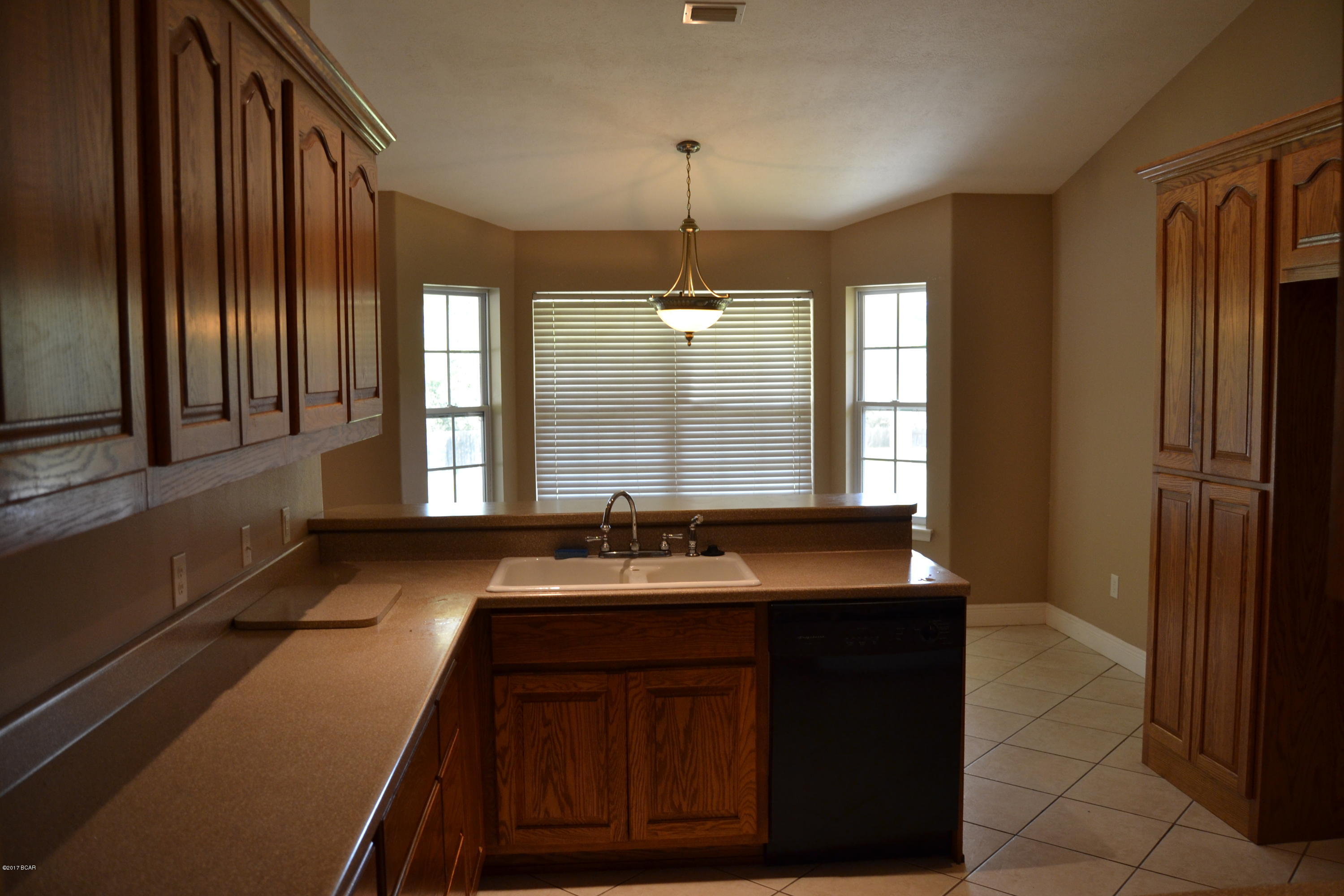 Lakewood Manor U-3 - Residential