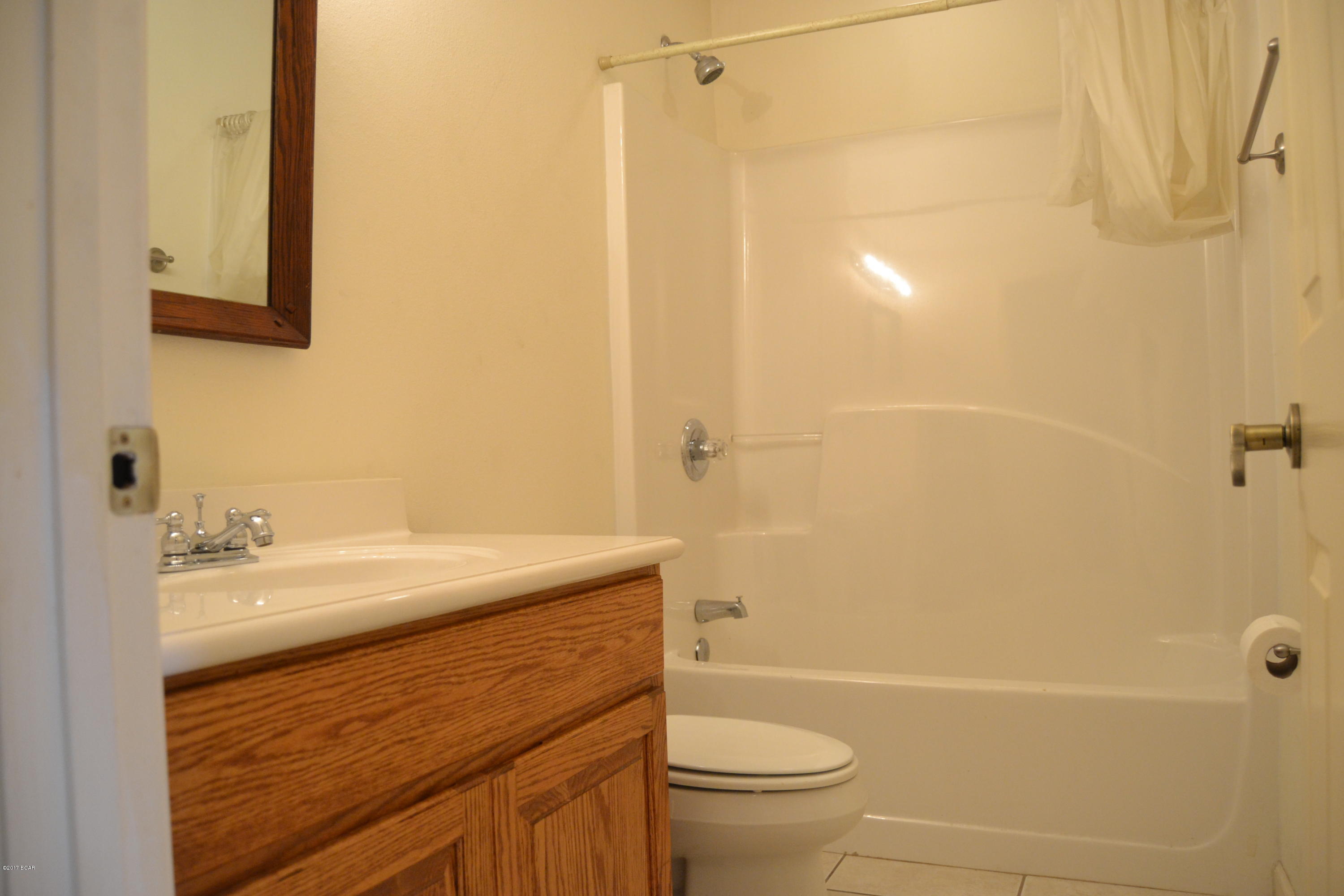 Lakewood Manor U-3 - Residential