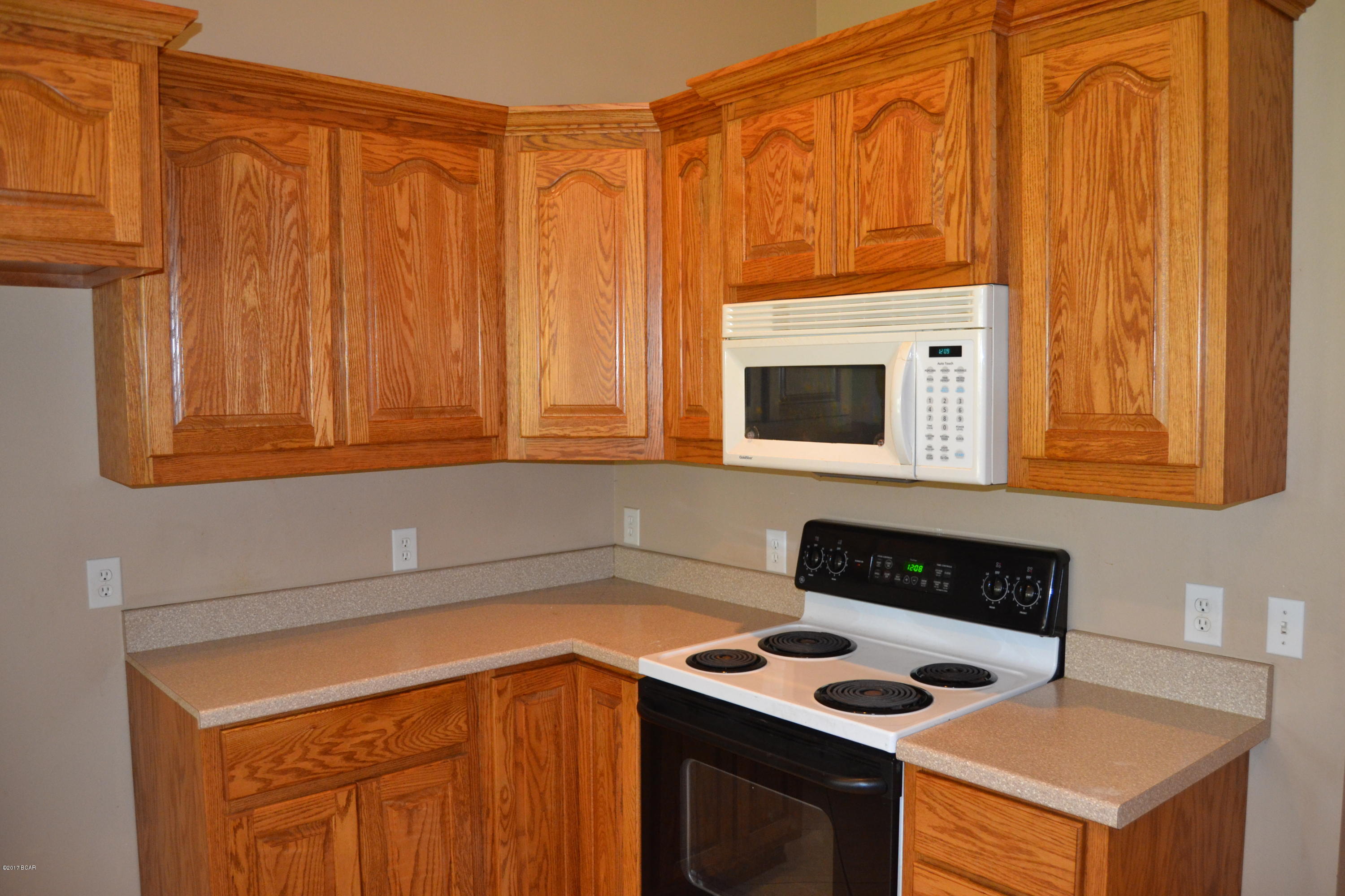 Lakewood Manor U-3 - Residential