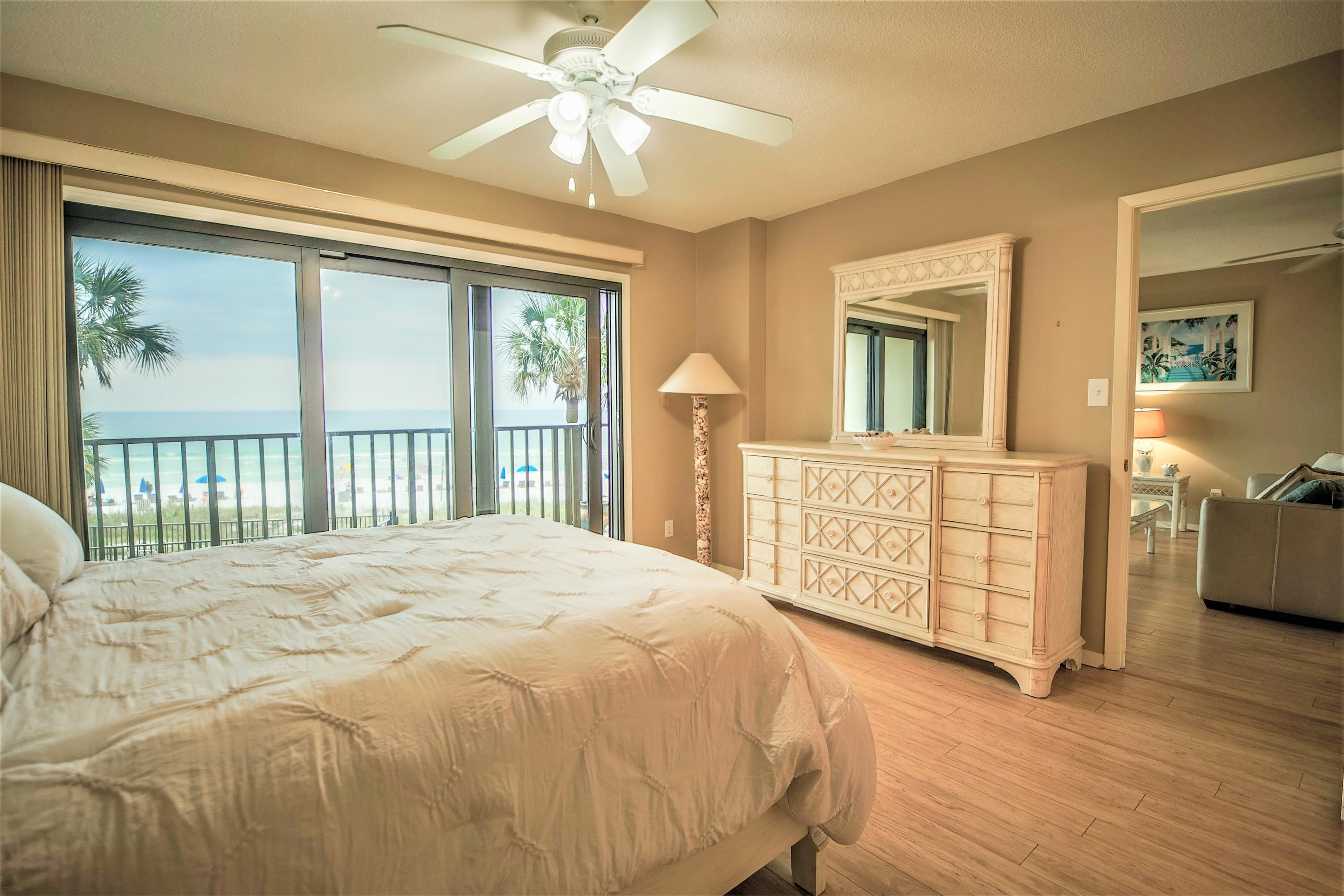 The Commodore - Residential