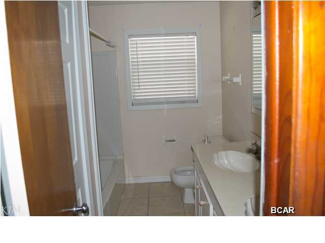 Point Donaldson 2nd - Residential Lease