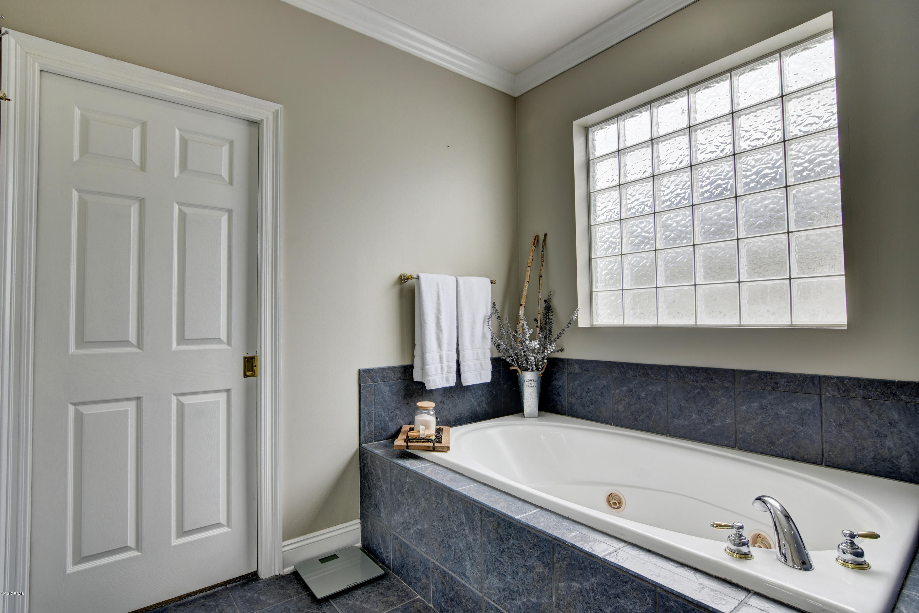 Dolphin Bay Ph I - Residential