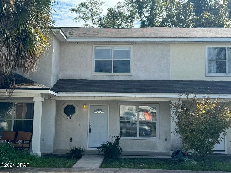 Owner said bring all offers. This quality constructed 2 bedroom 2 1/2 bath town home is conveniently located close to Gulf Coast State College, St Andrews Marina, shopping and entertainment.