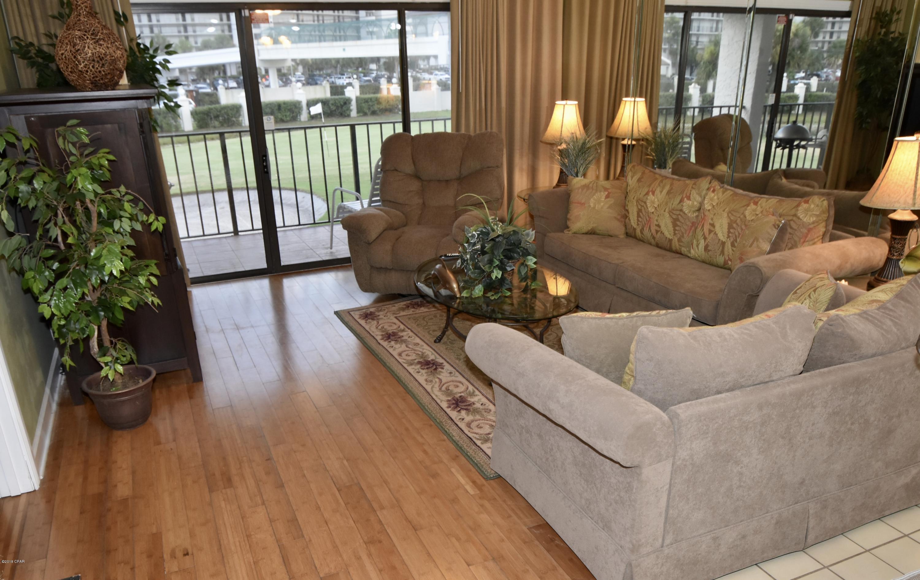 Edgewater Golf Villas 1 - Residential