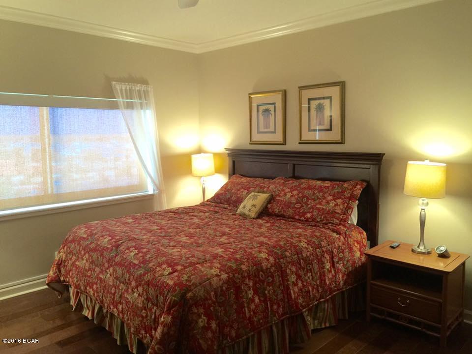 Summerwinds Condo - Residential