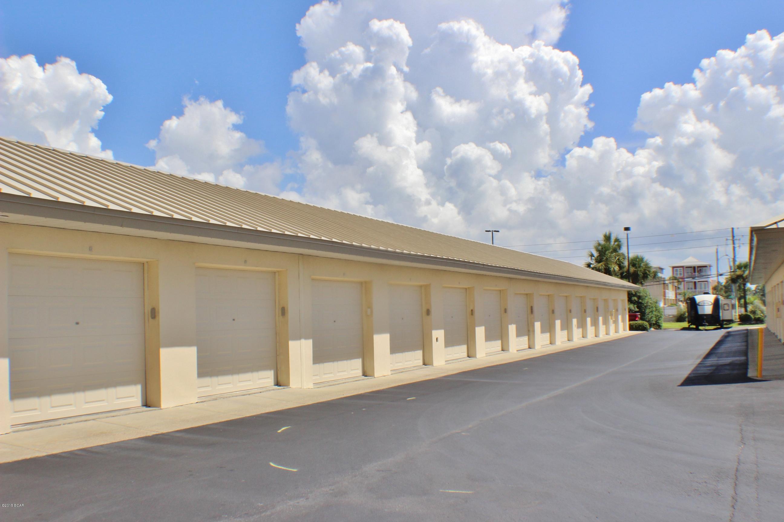 Summerwinds Condo - Residential