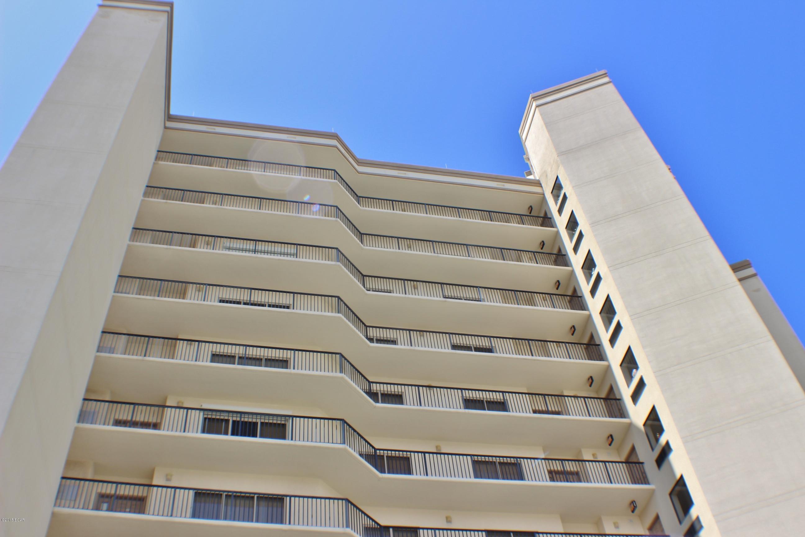 Summerwinds Condo - Residential