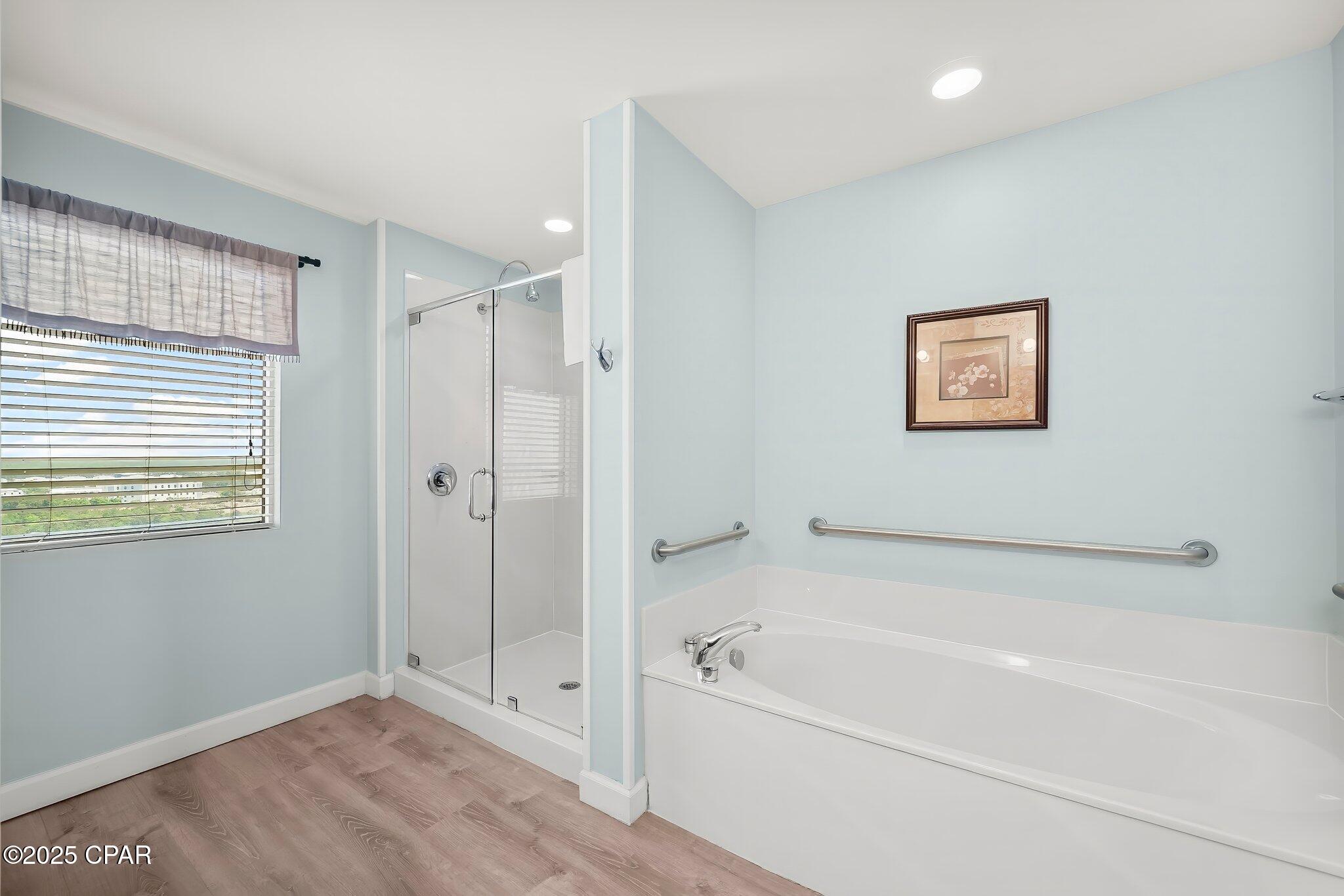 Splash Condo - Residential