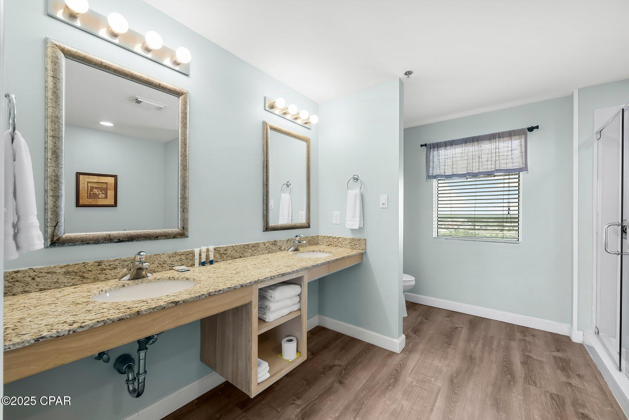 Splash Condo - Residential