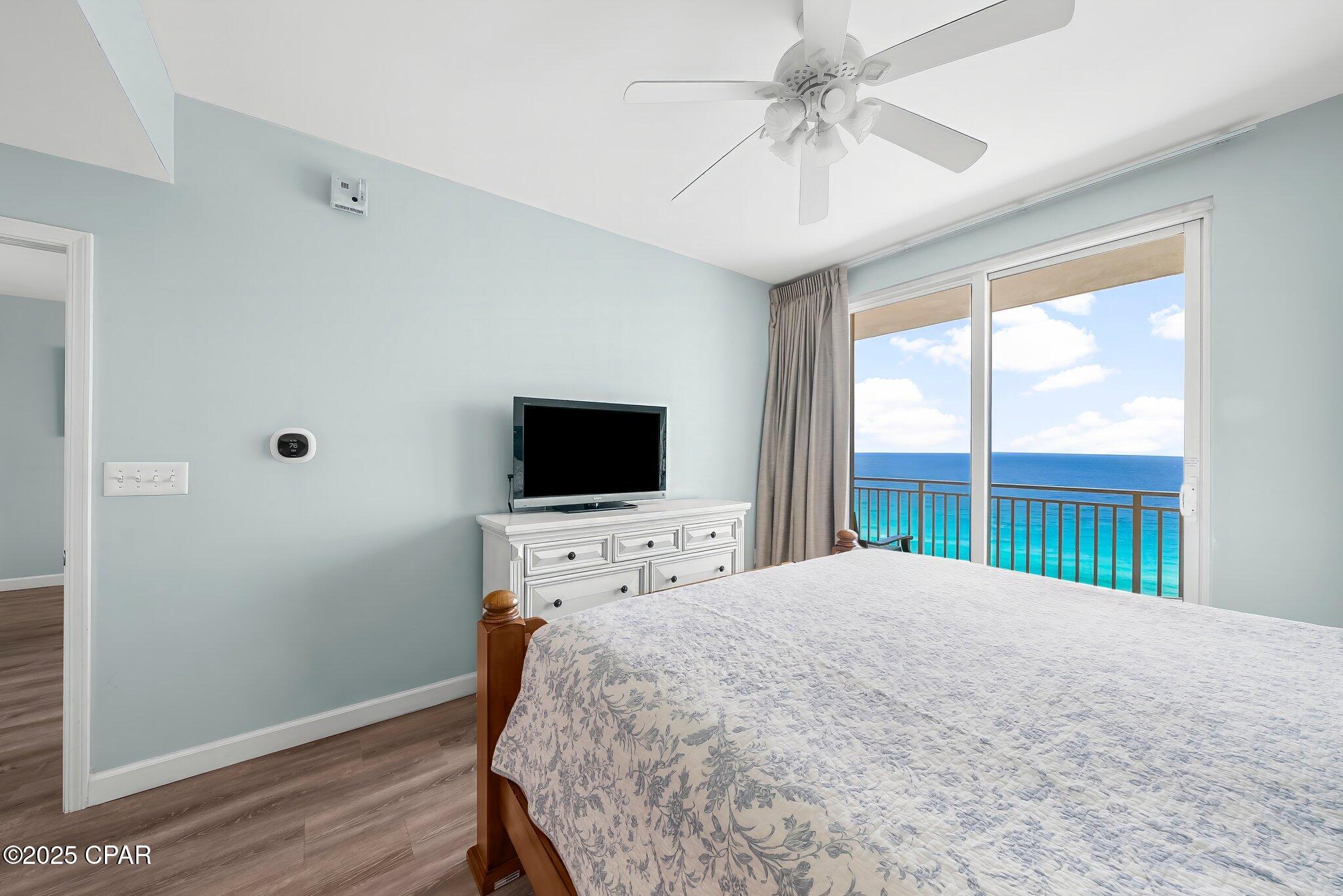 Splash Condo - Residential