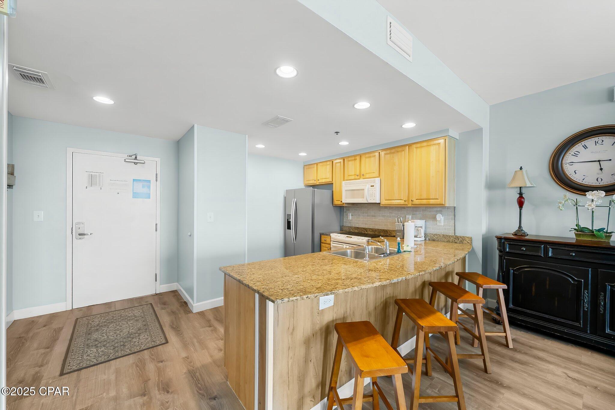 Splash Condo - Residential