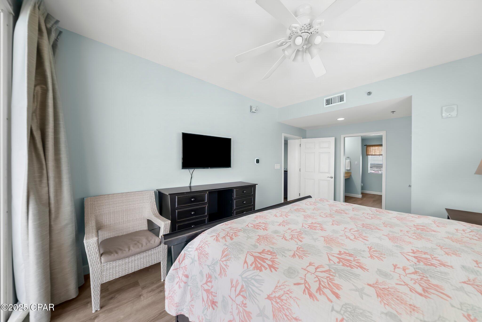 Splash Condo - Residential