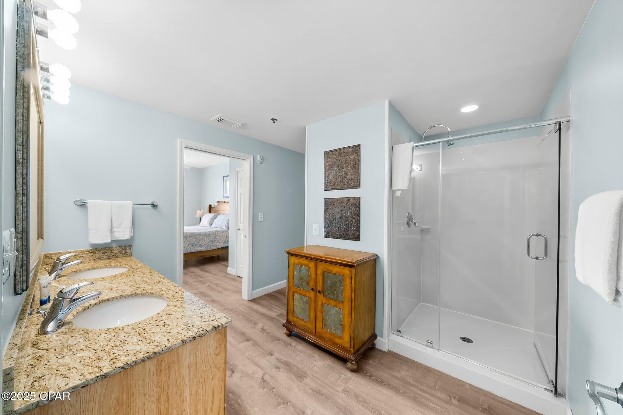 Splash Condo - Residential